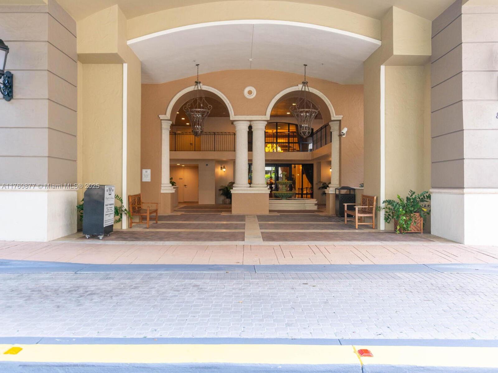 888 S DOUGLAS RD # 602