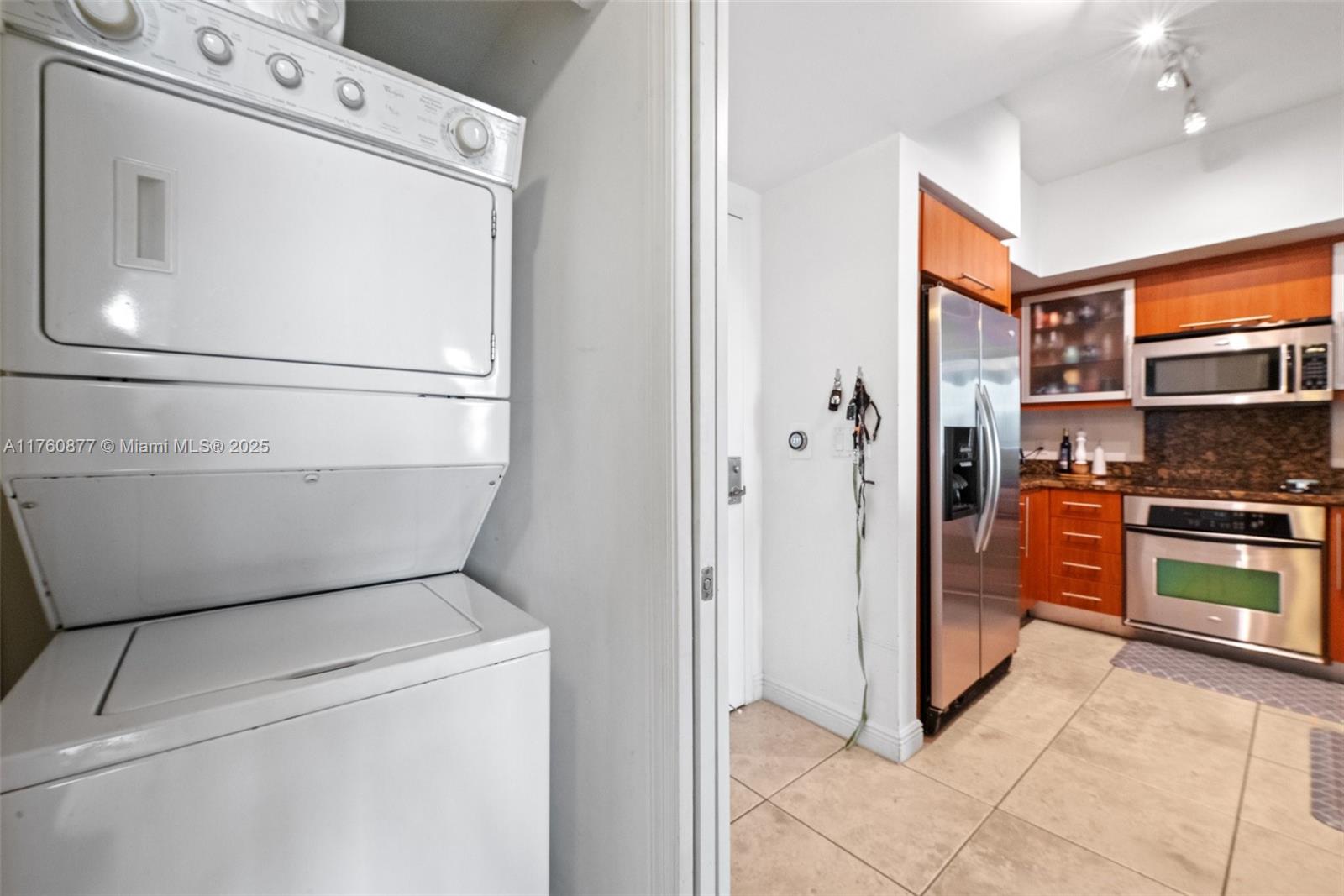 888 S DOUGLAS RD # 602