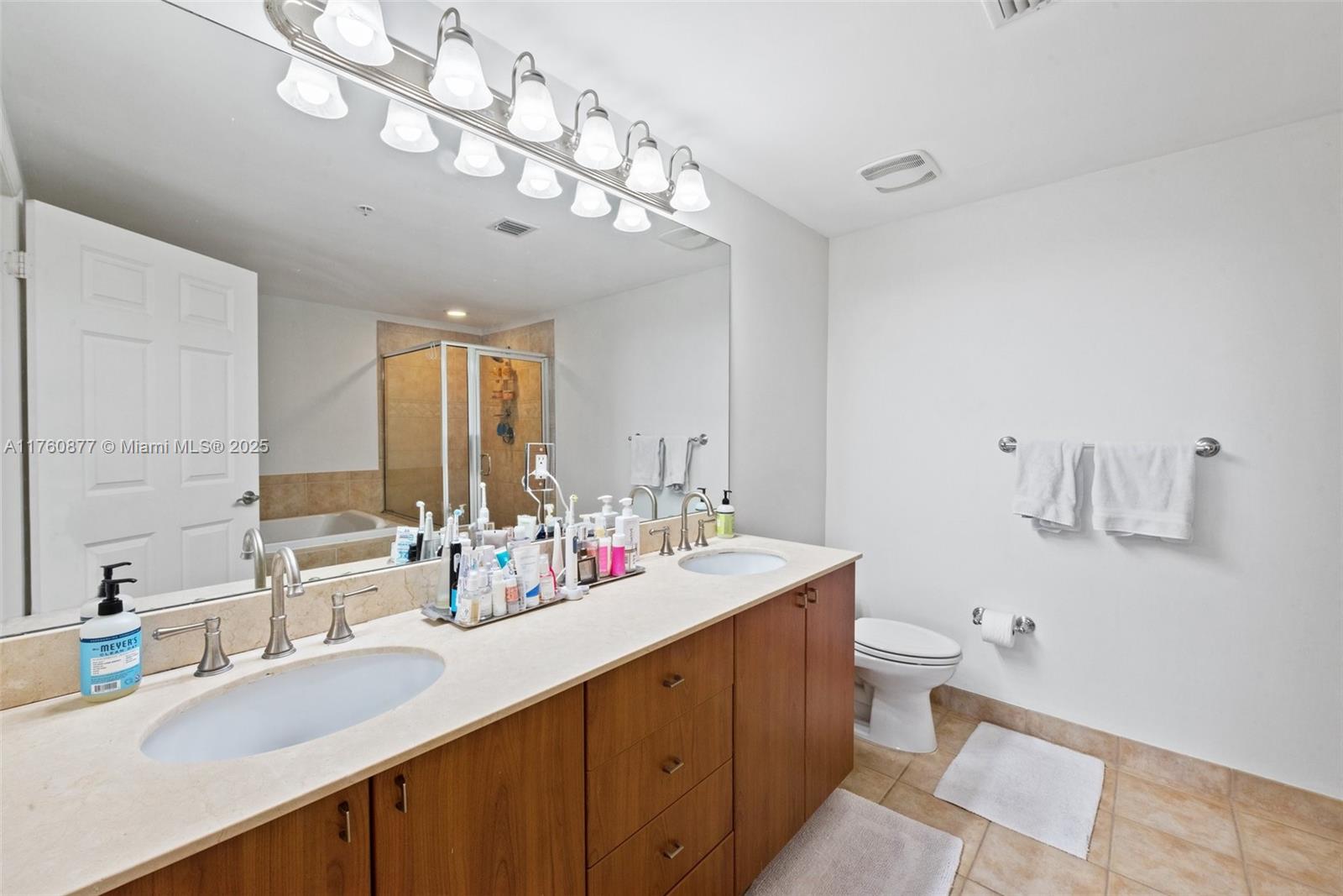 888 S DOUGLAS RD # 602