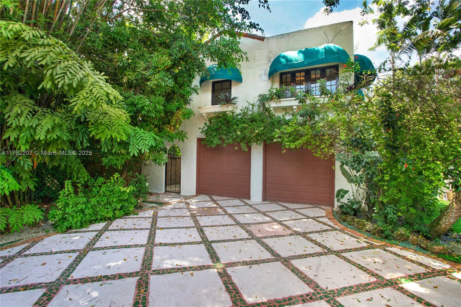 1128 Almeria Ave Unit: Guest House