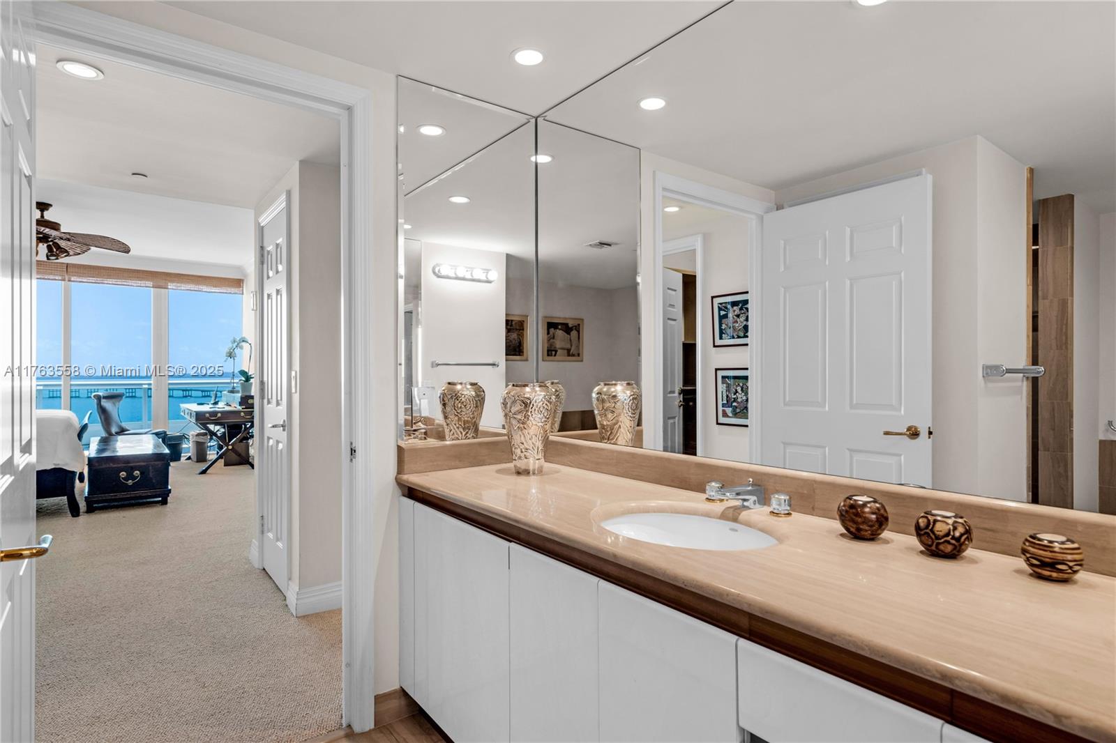 1643 Brickell Ave # 1503