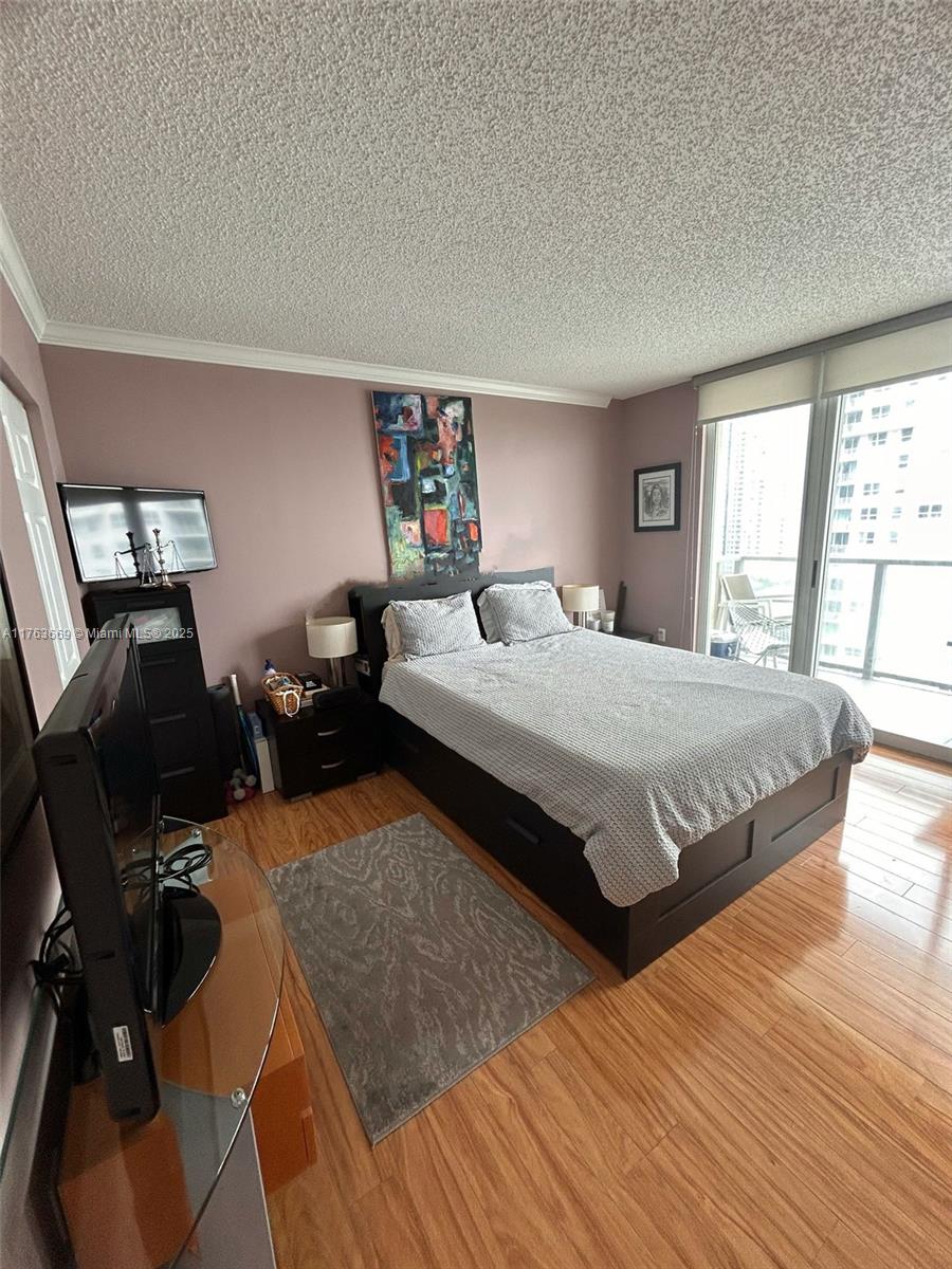 1155 Brickell Bay Dr # 2504