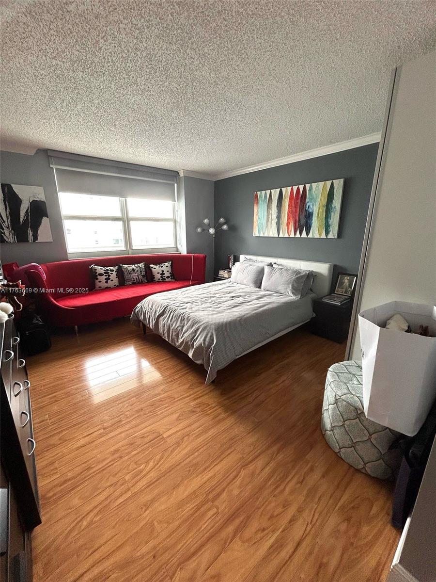 1155 Brickell Bay Dr # 2504