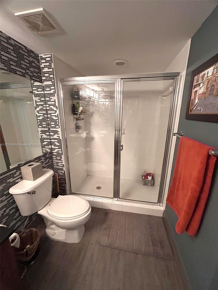 1155 Brickell Bay Dr # 2504