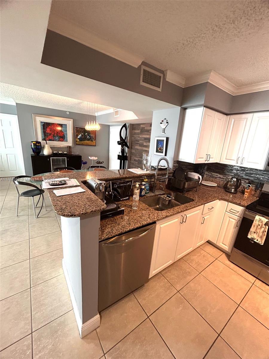 1155 Brickell Bay Dr # 2504