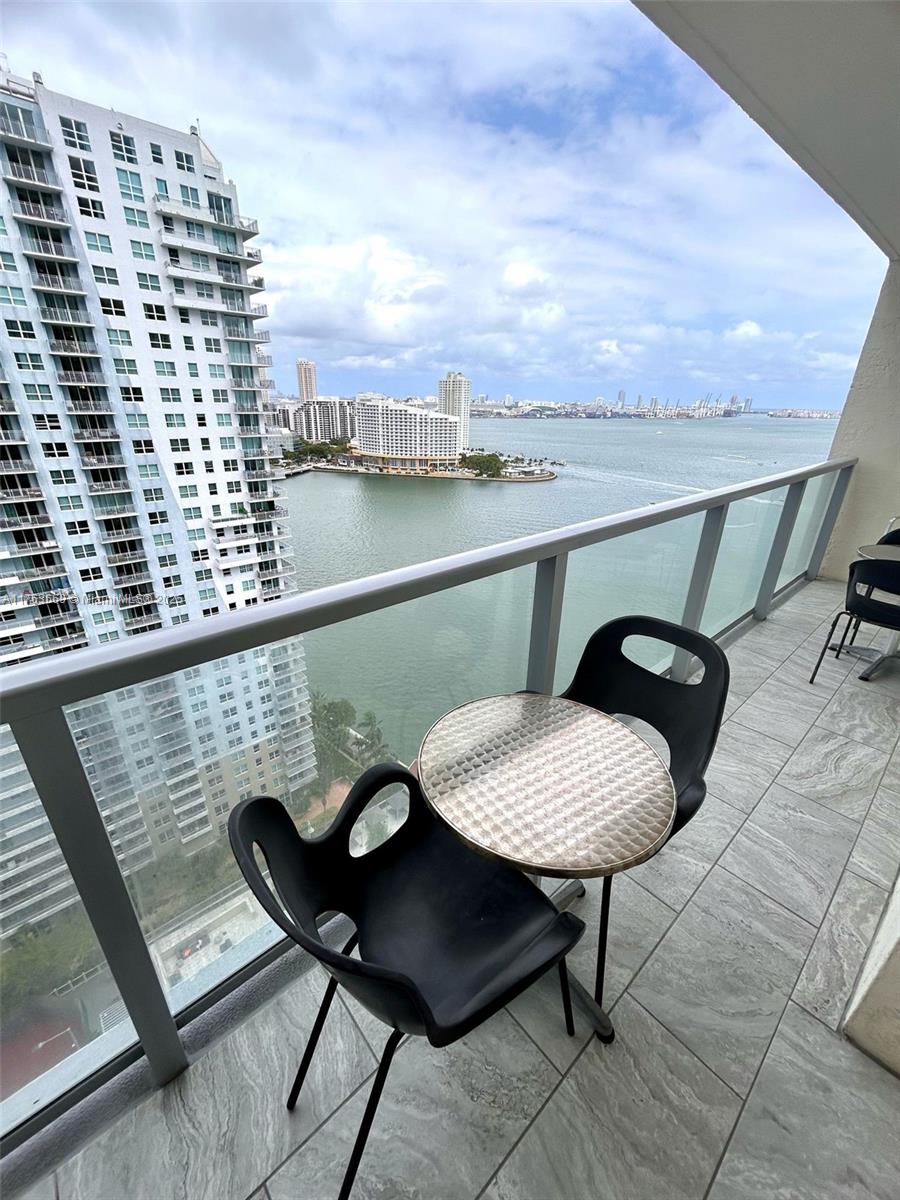 1155 Brickell Bay Dr # 2504
