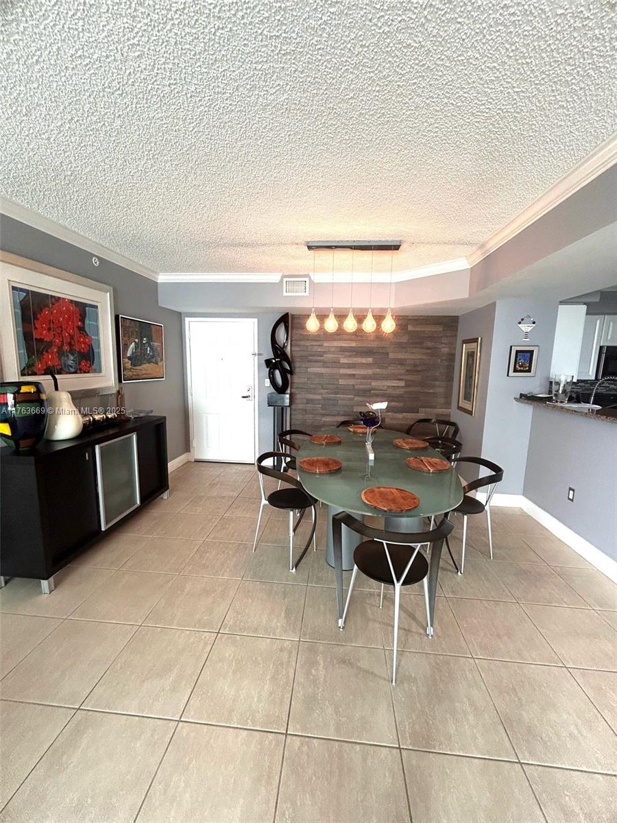 1155 Brickell Bay Dr # 2504