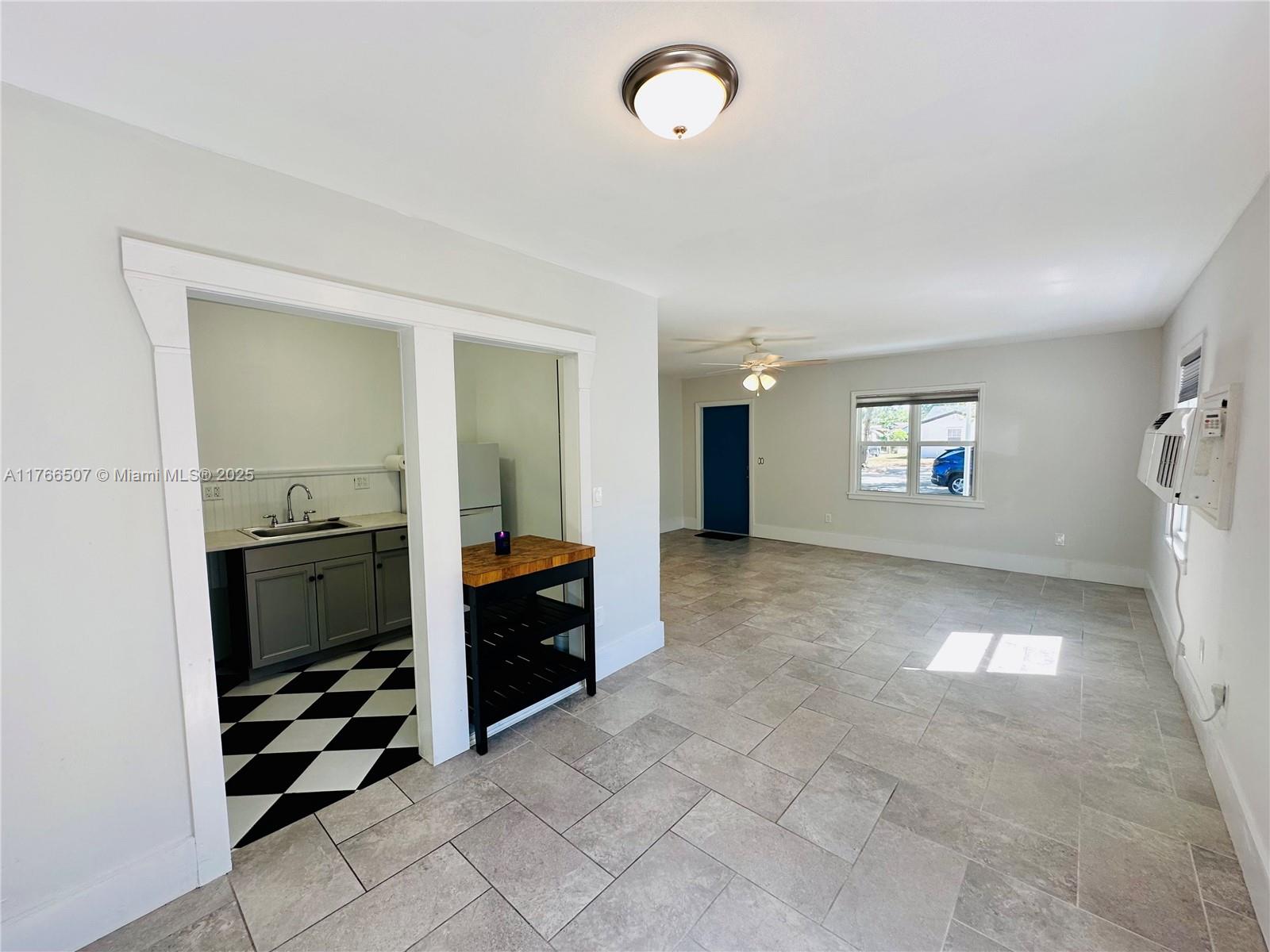 765 NW 125th St