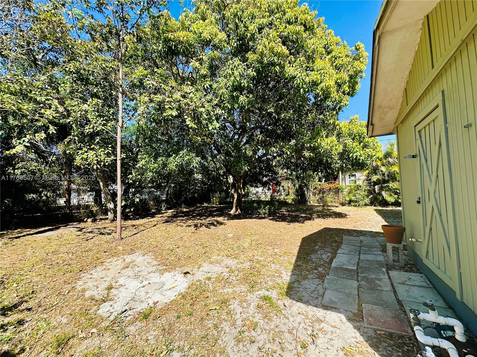 765 NW 125th St