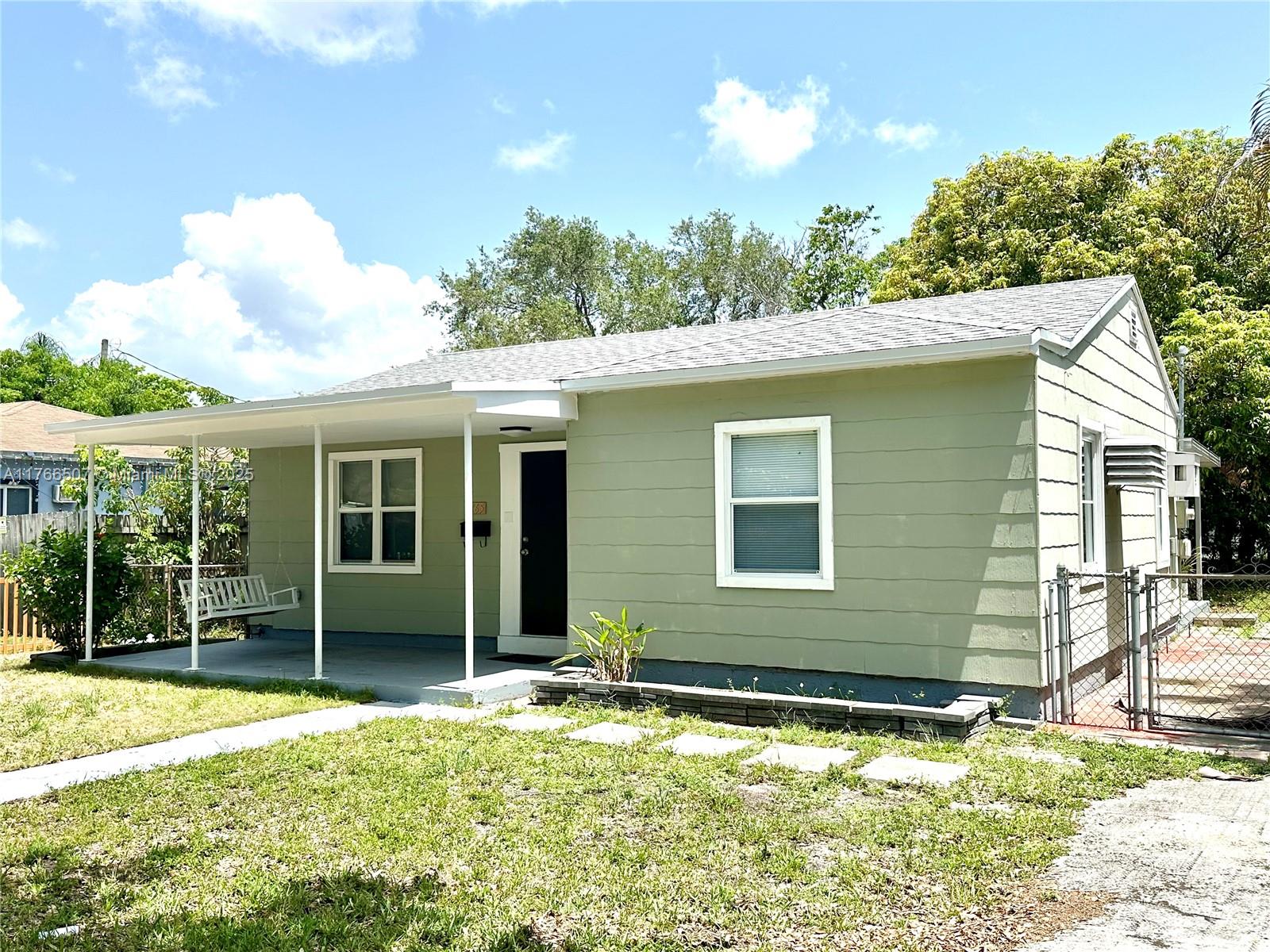 765 NW 125th St