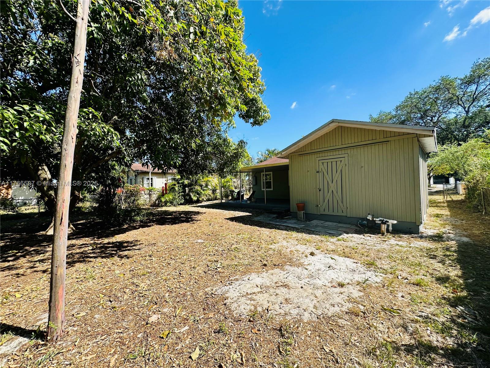 765 NW 125th St