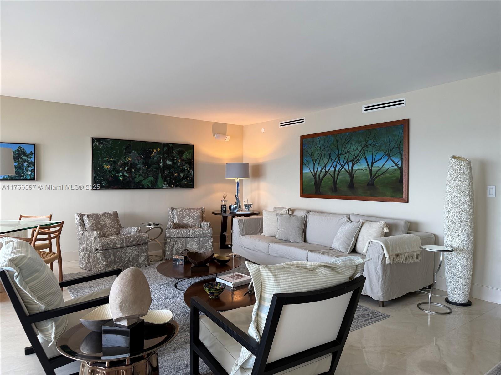 881 Ocean Dr # 25E