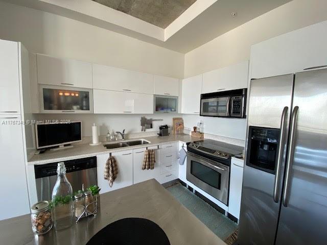 133 NE 2 Ave # 3209
