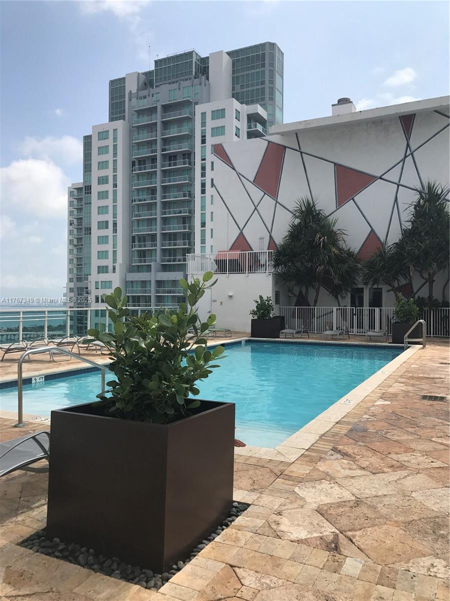 133 NE 2 Ave # 3209