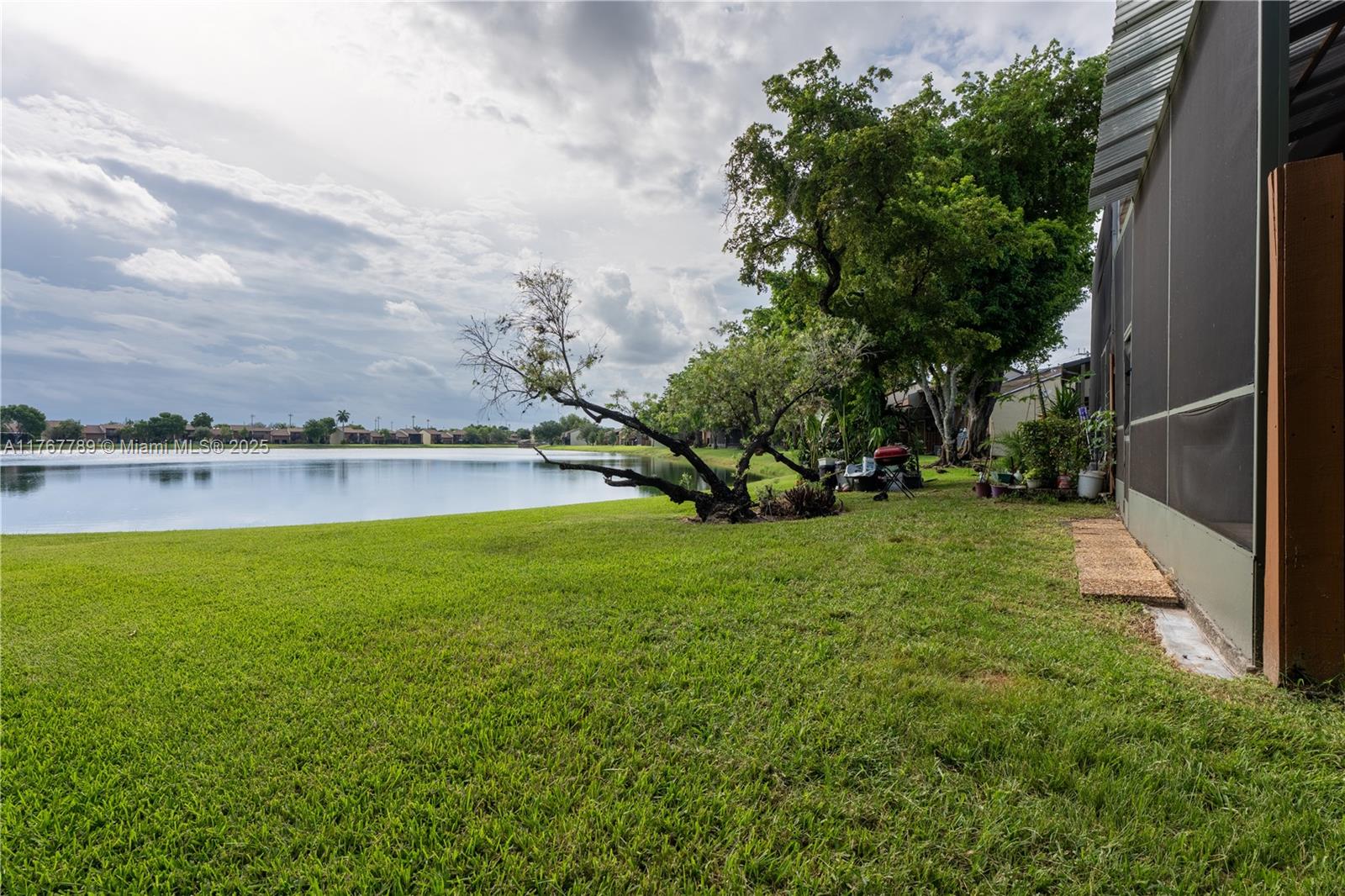 4291 S Pine Island Rd