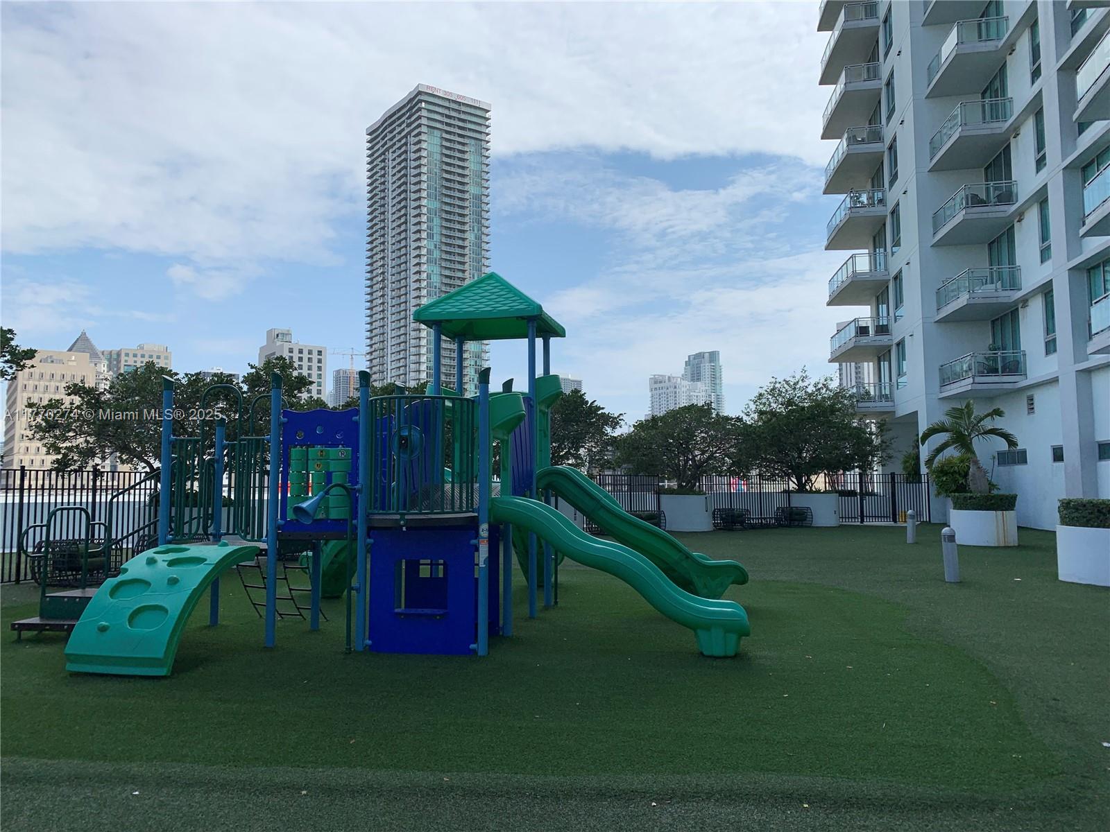 90 SW 3rd St # 3610