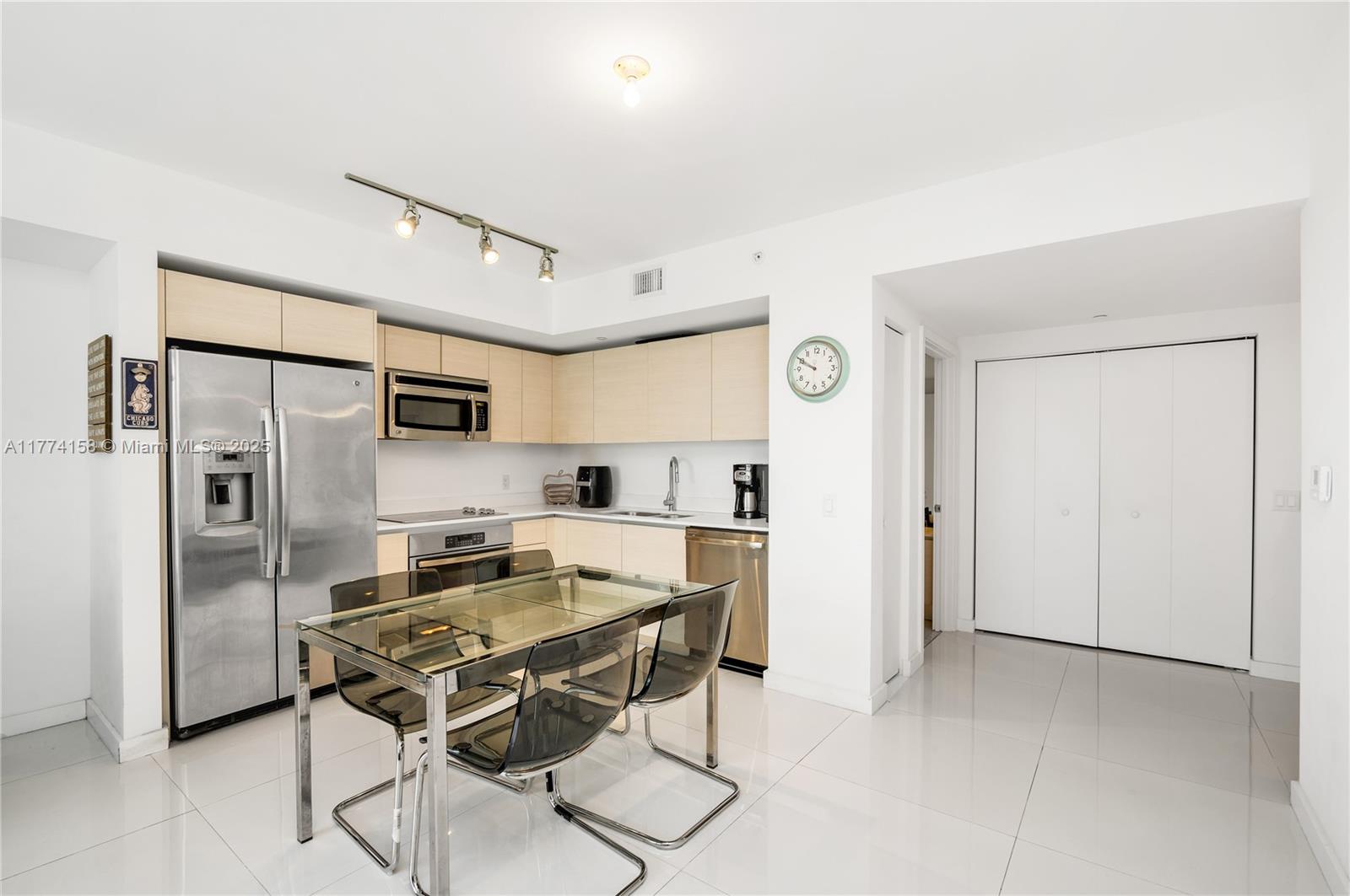 4250 Biscayne Blvd # 1106