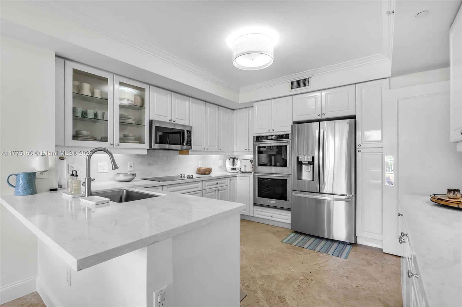 765 Crandon Blvd # 202