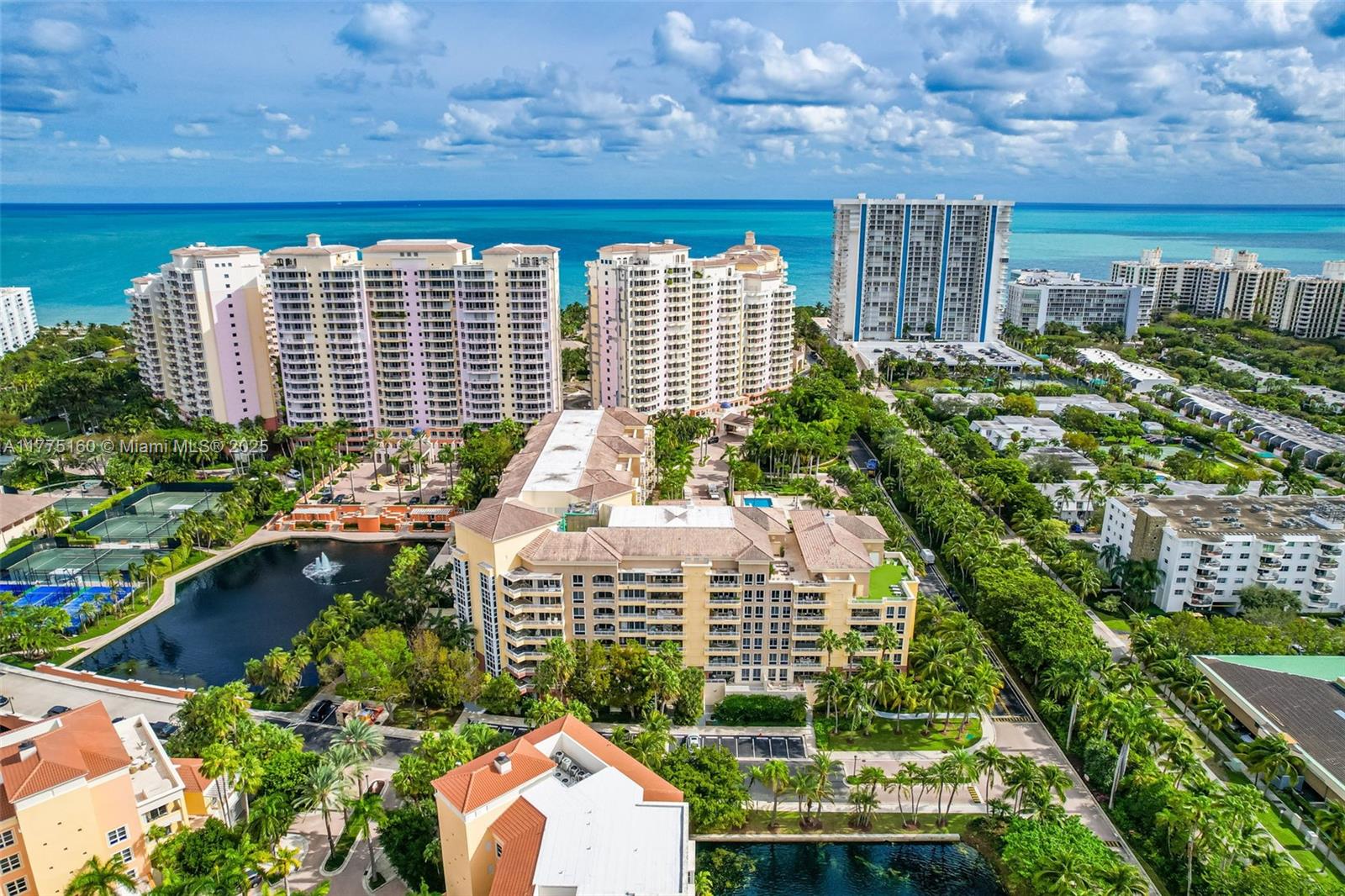 765 Crandon Blvd # 202