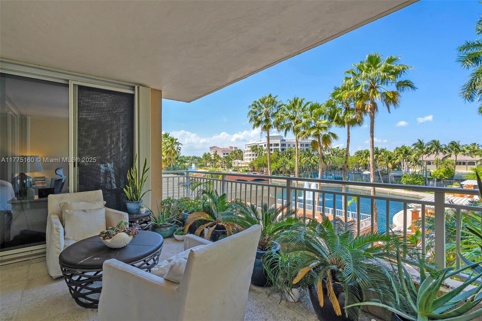 765 Crandon Blvd # 202