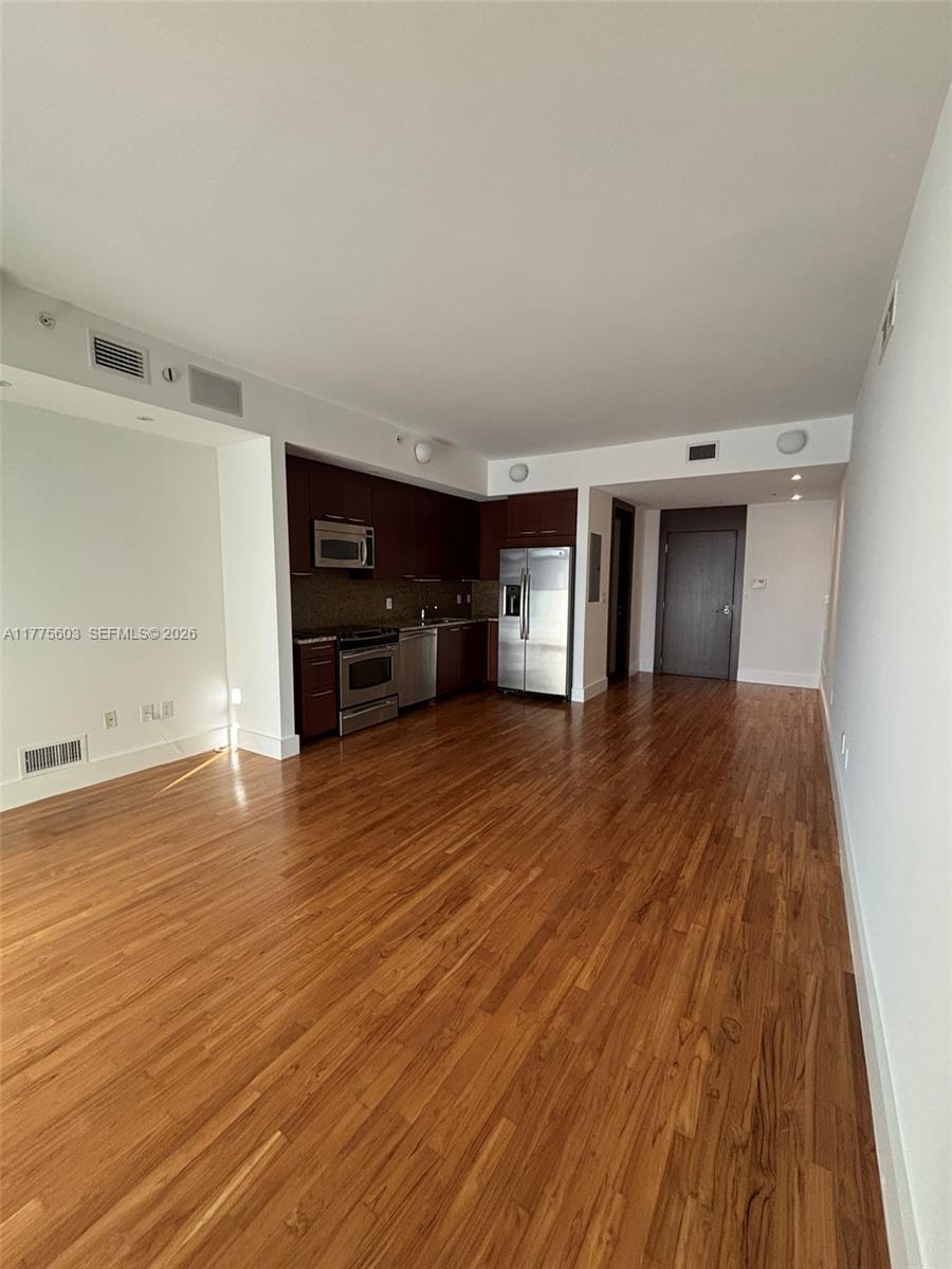 2001 Meridian Ave # 309