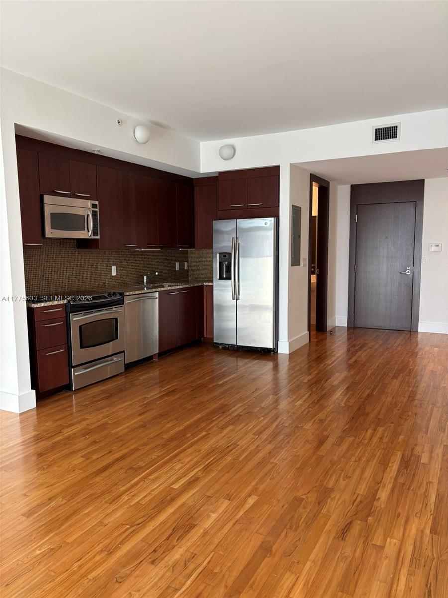 2001 Meridian Ave # 309