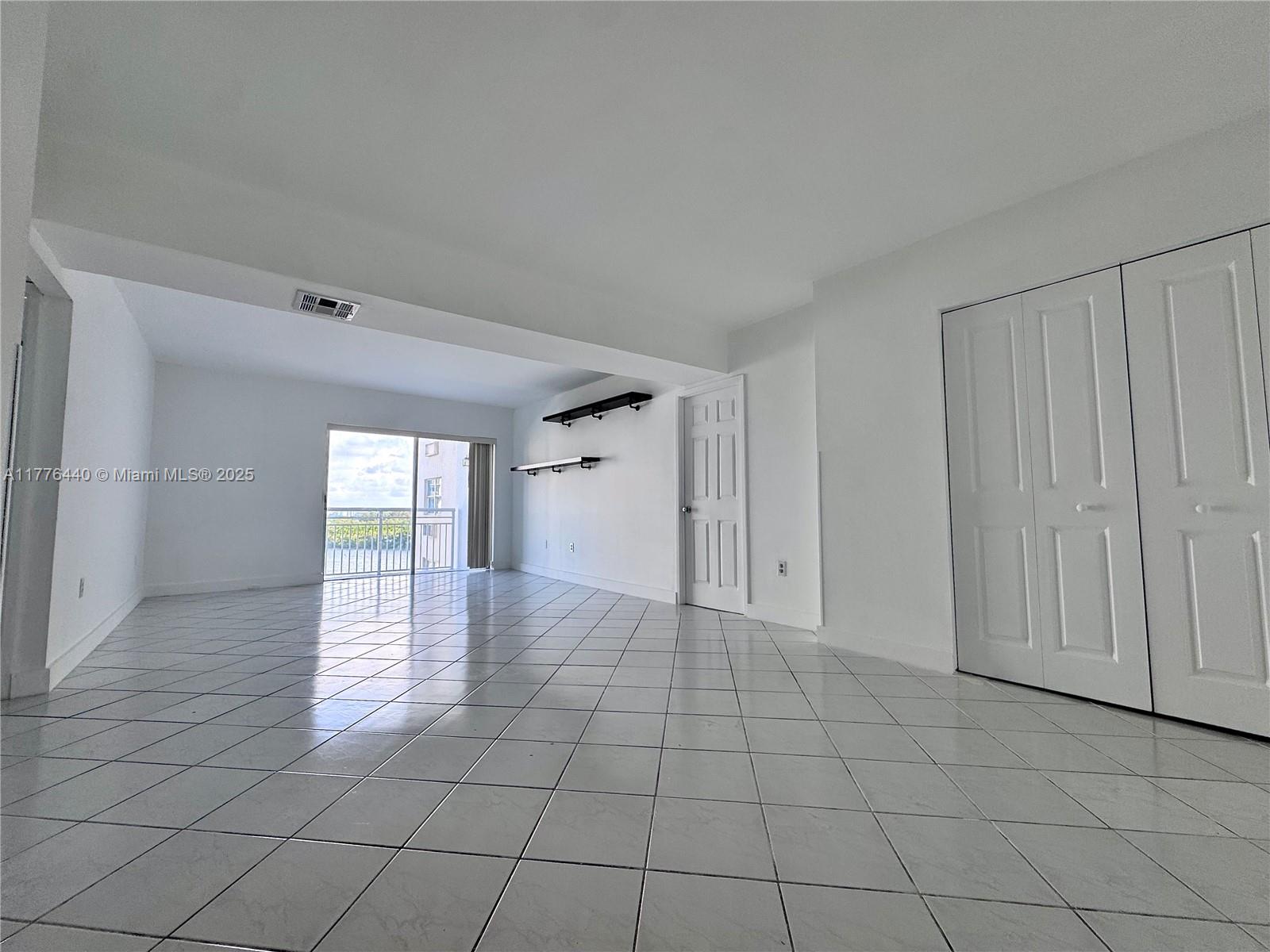 400 Kings Point Dr # 919