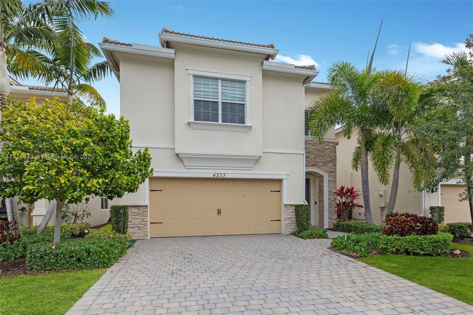 4233 Large Leaf Ln
