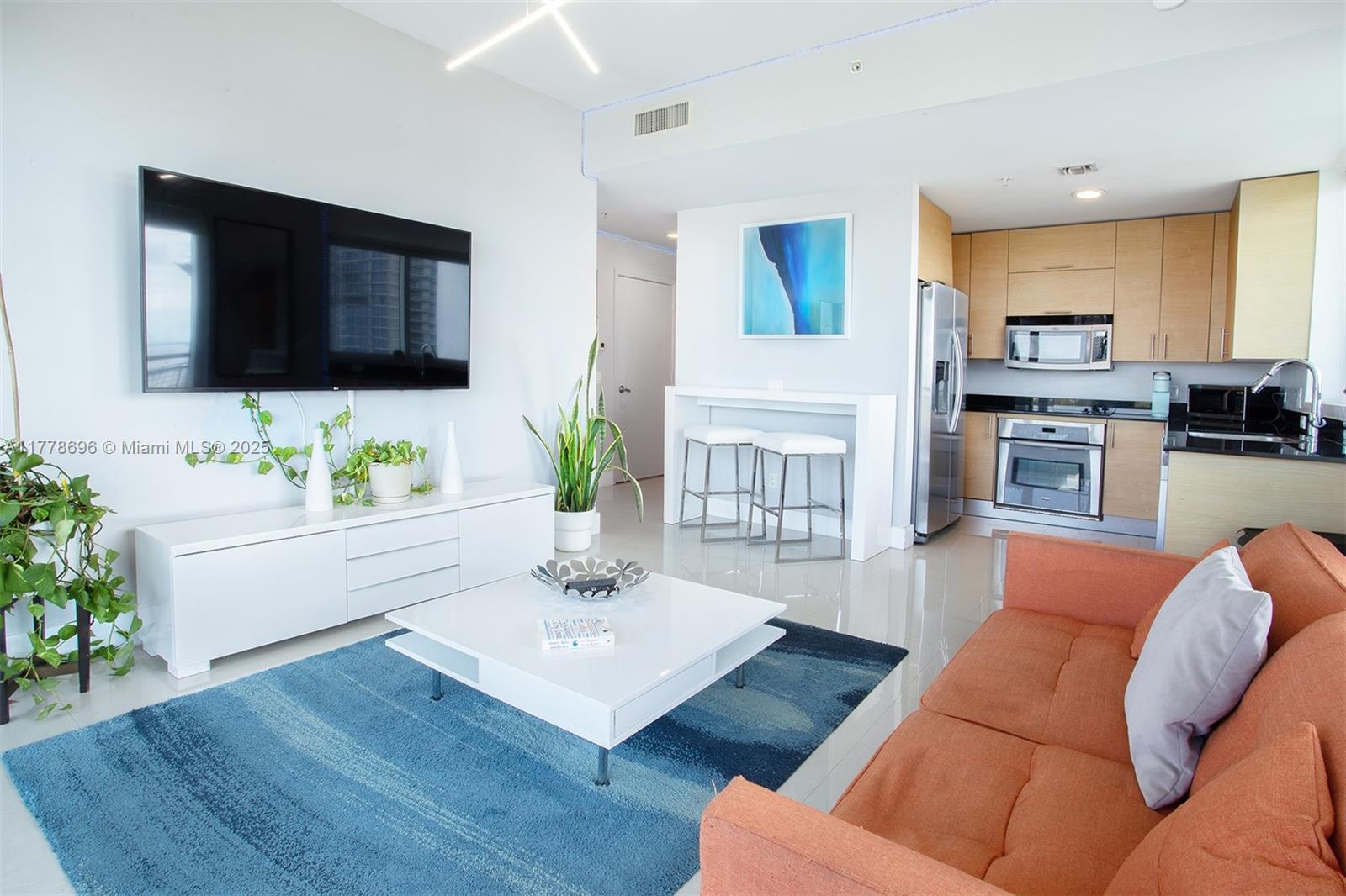 60 SW 13th St # 2001