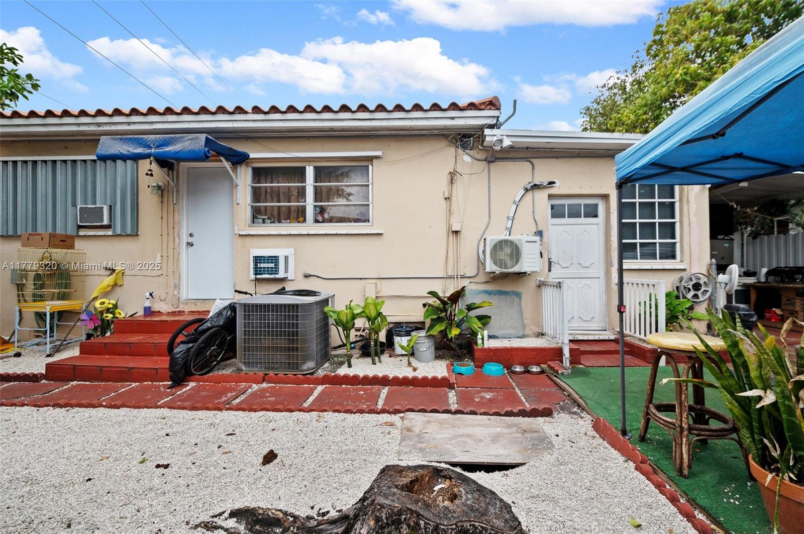 5031 NW 4th St