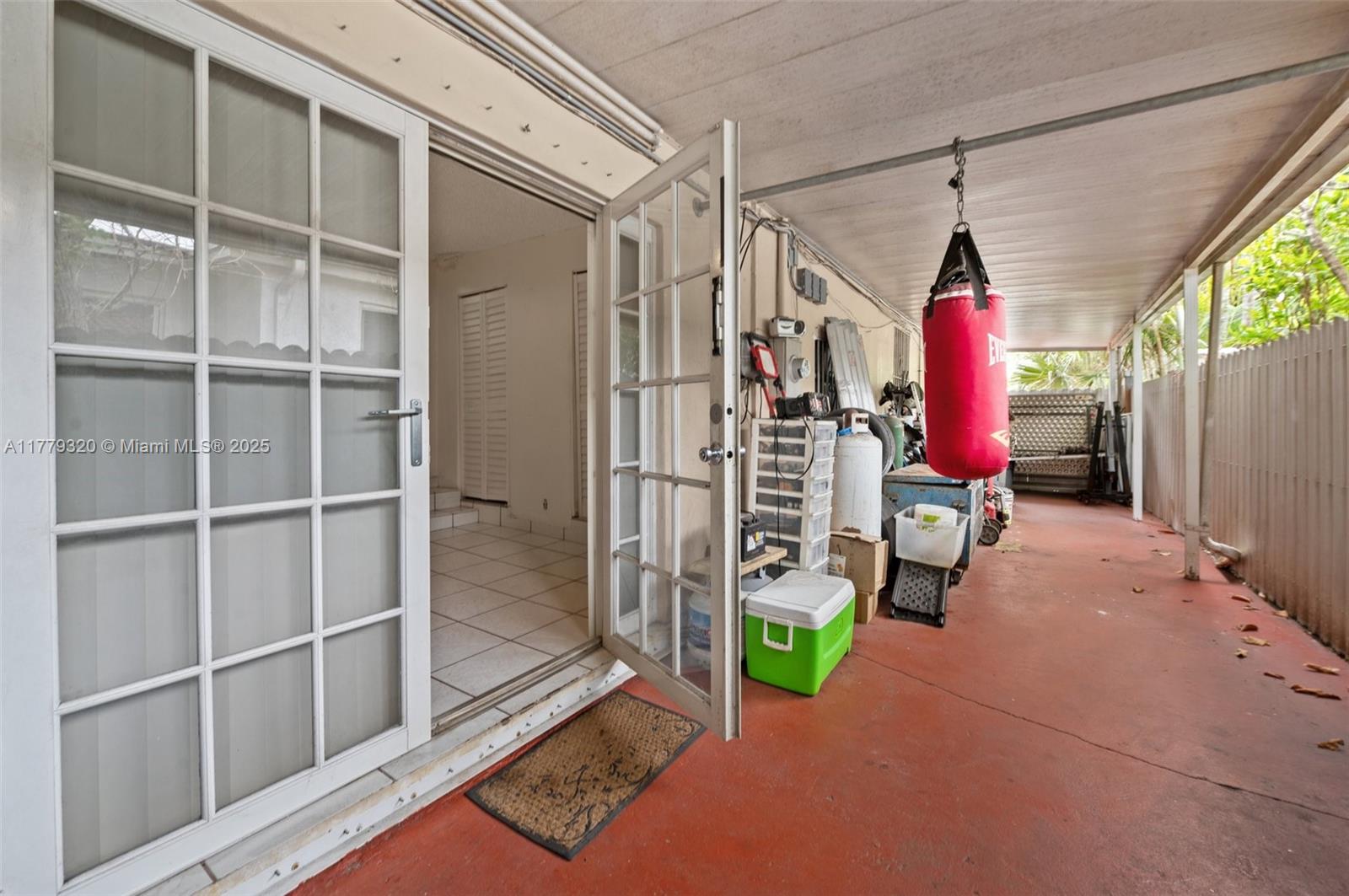 5031 NW 4th St