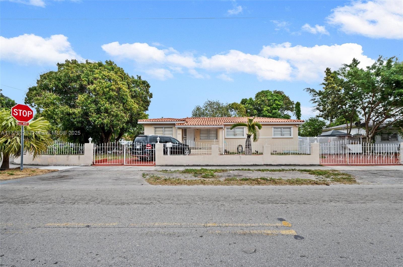 5031 NW 4th St