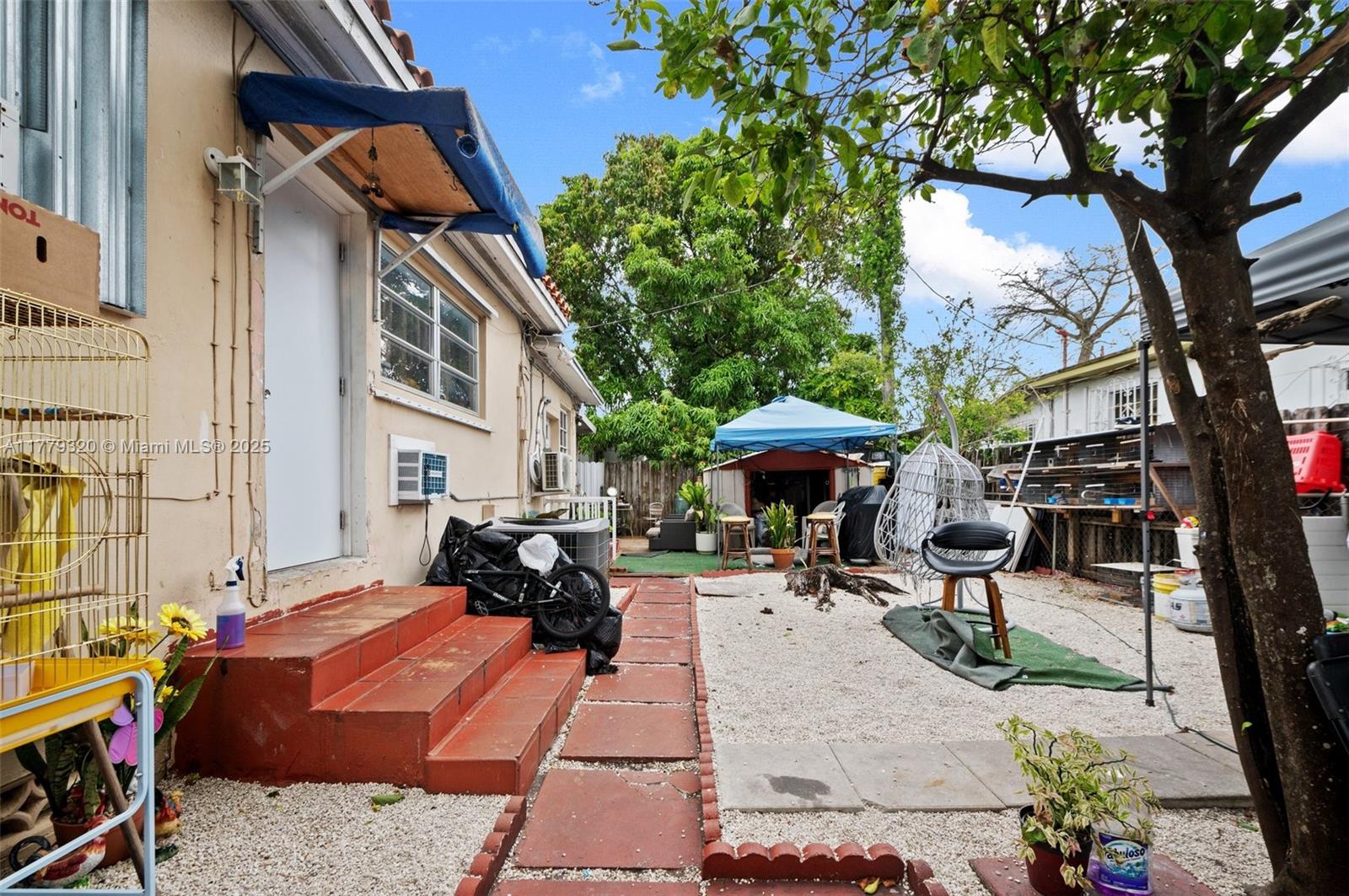 5031 NW 4th St