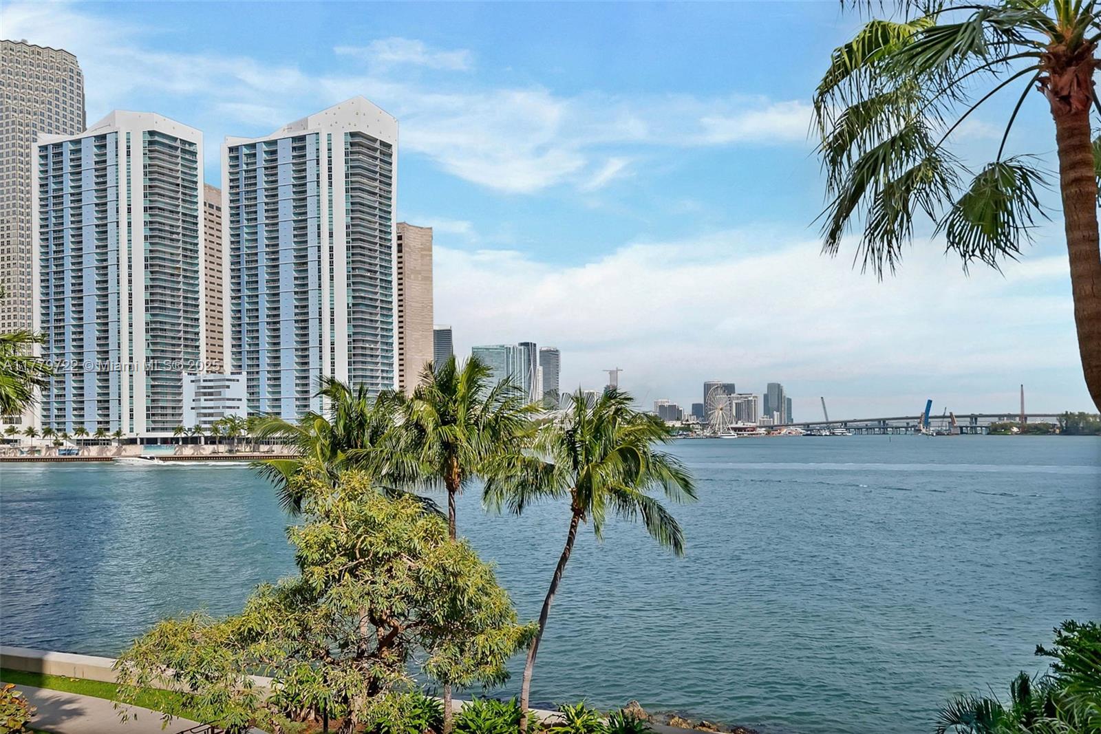 848 Brickell Key Dr # 301