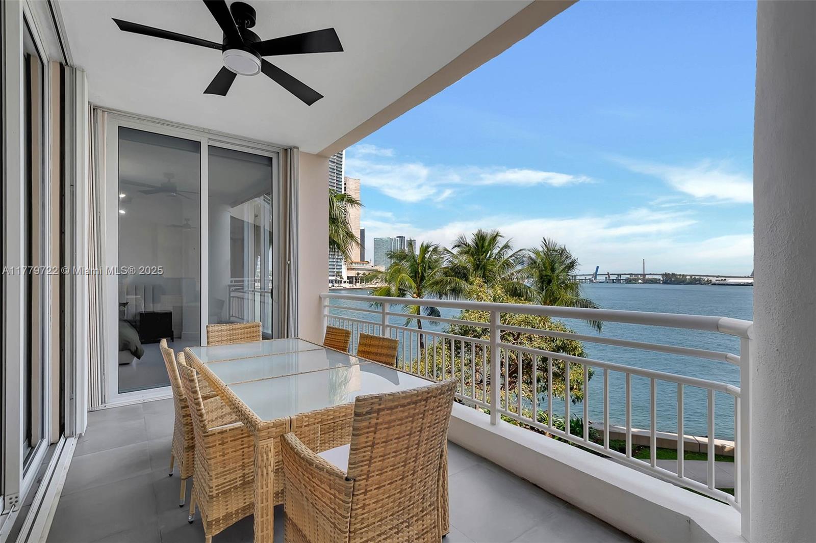 848 Brickell Key Dr # 301