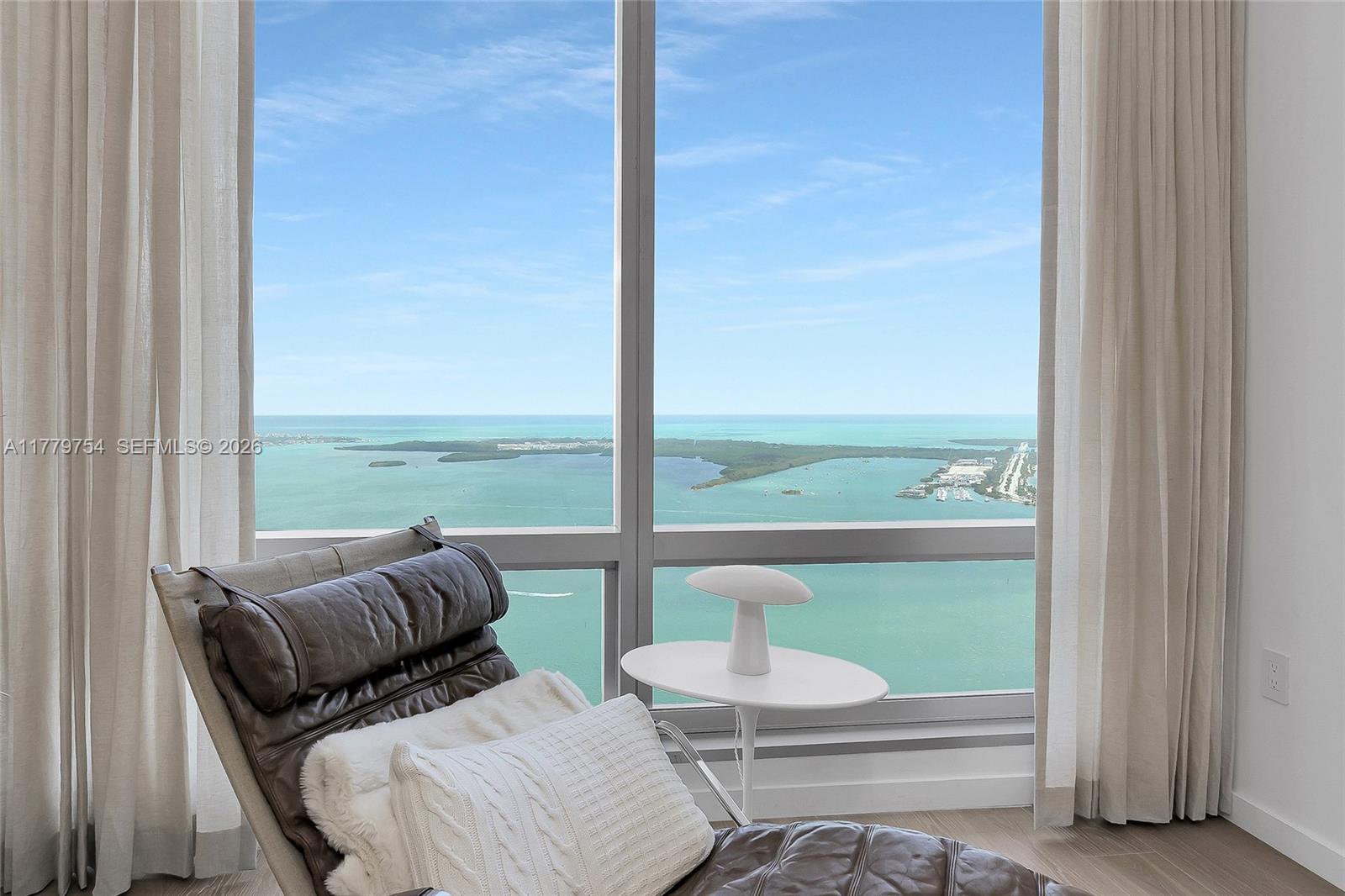 1425 Brickell Ave # 61E