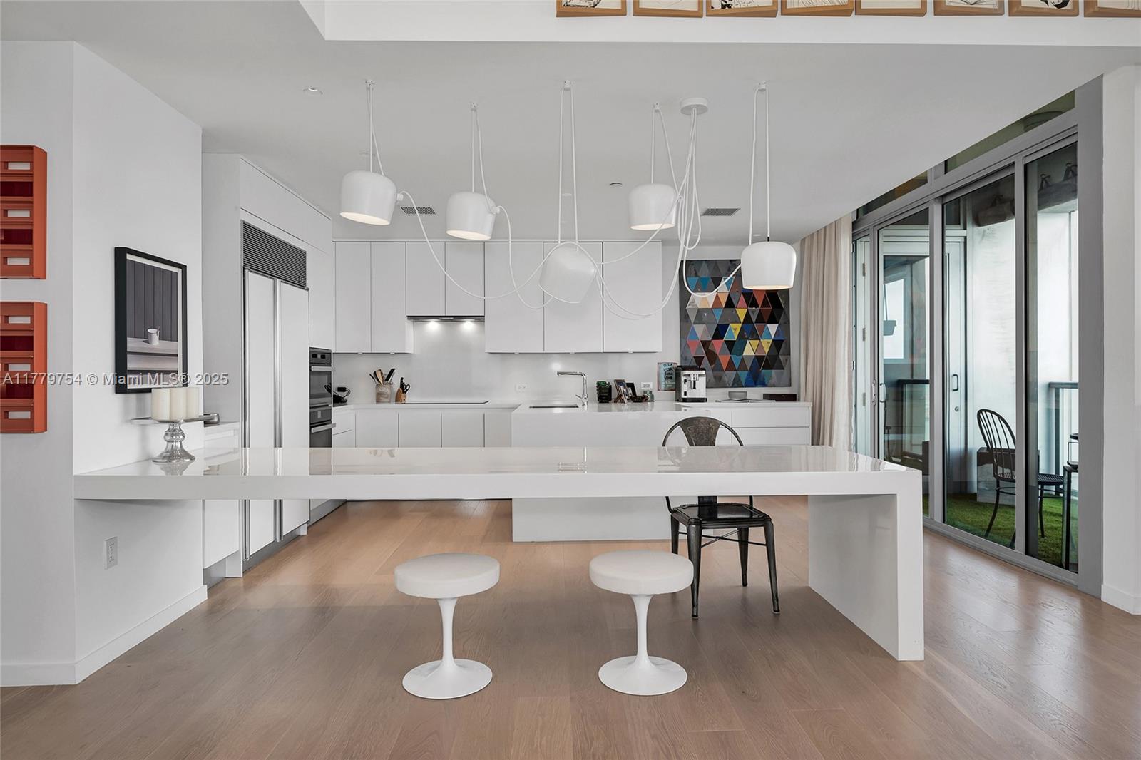 1425 Brickell Ave # 61E