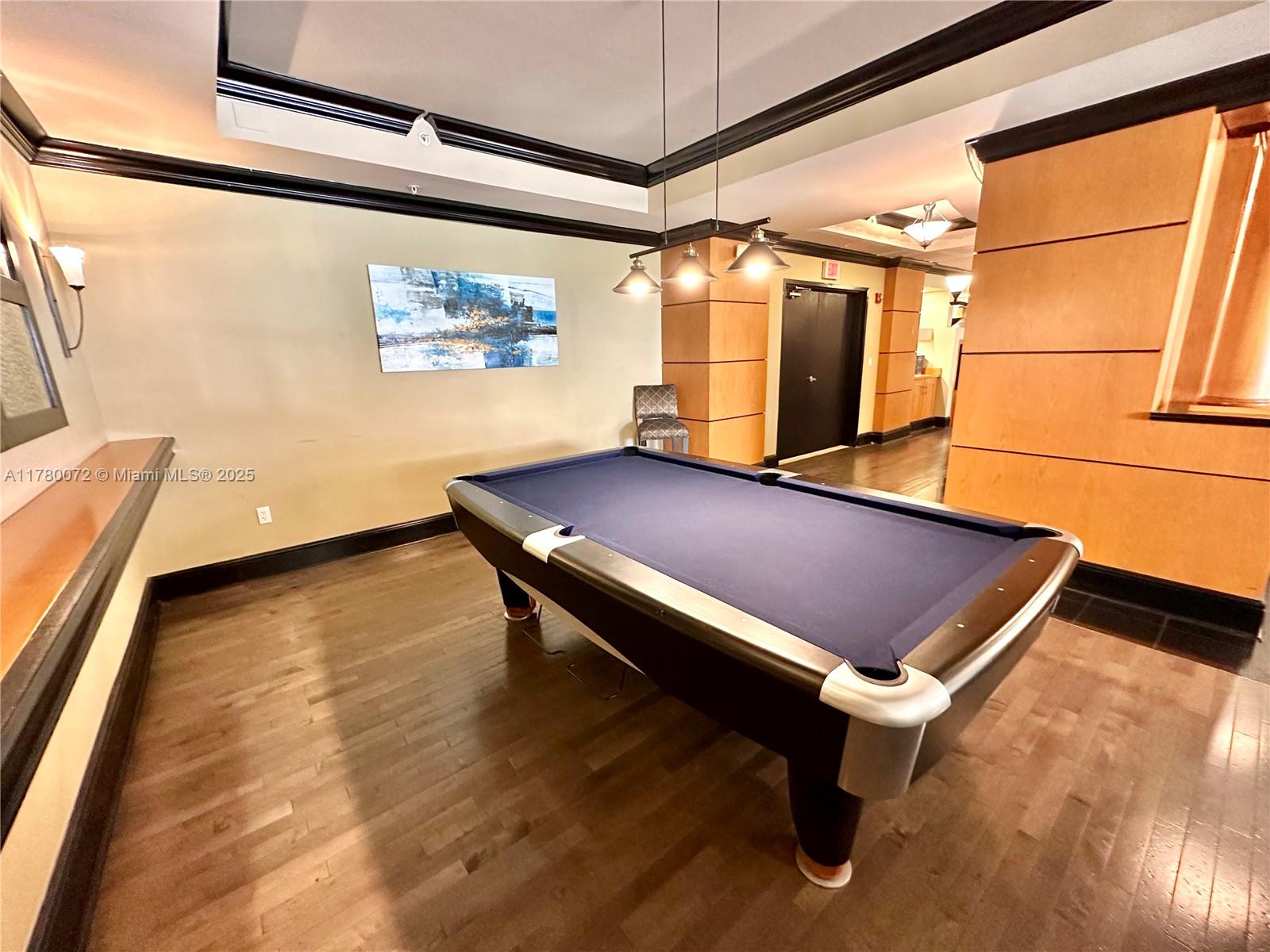 3001 NE 185th St # 336