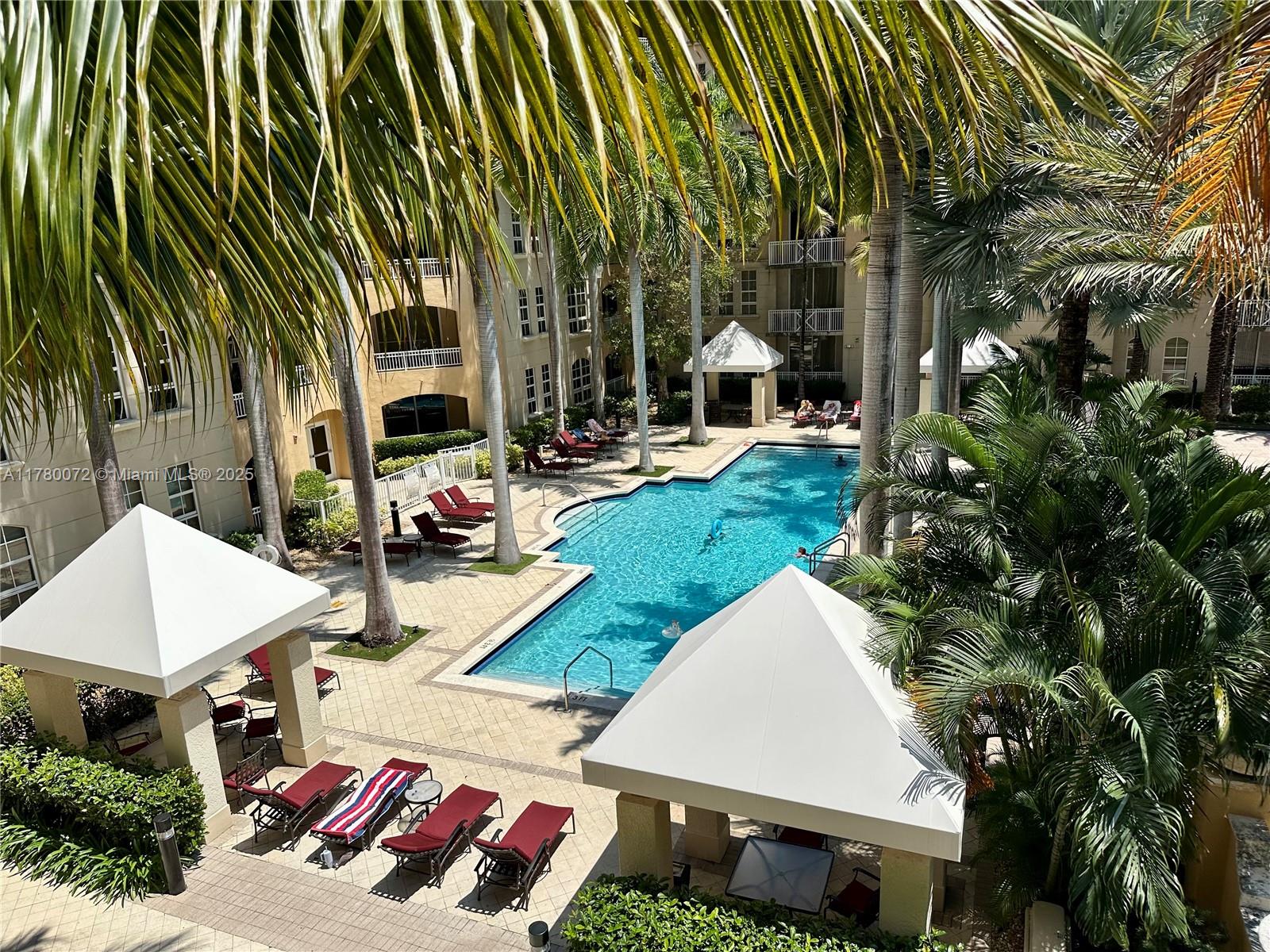 3001 NE 185th St # 336