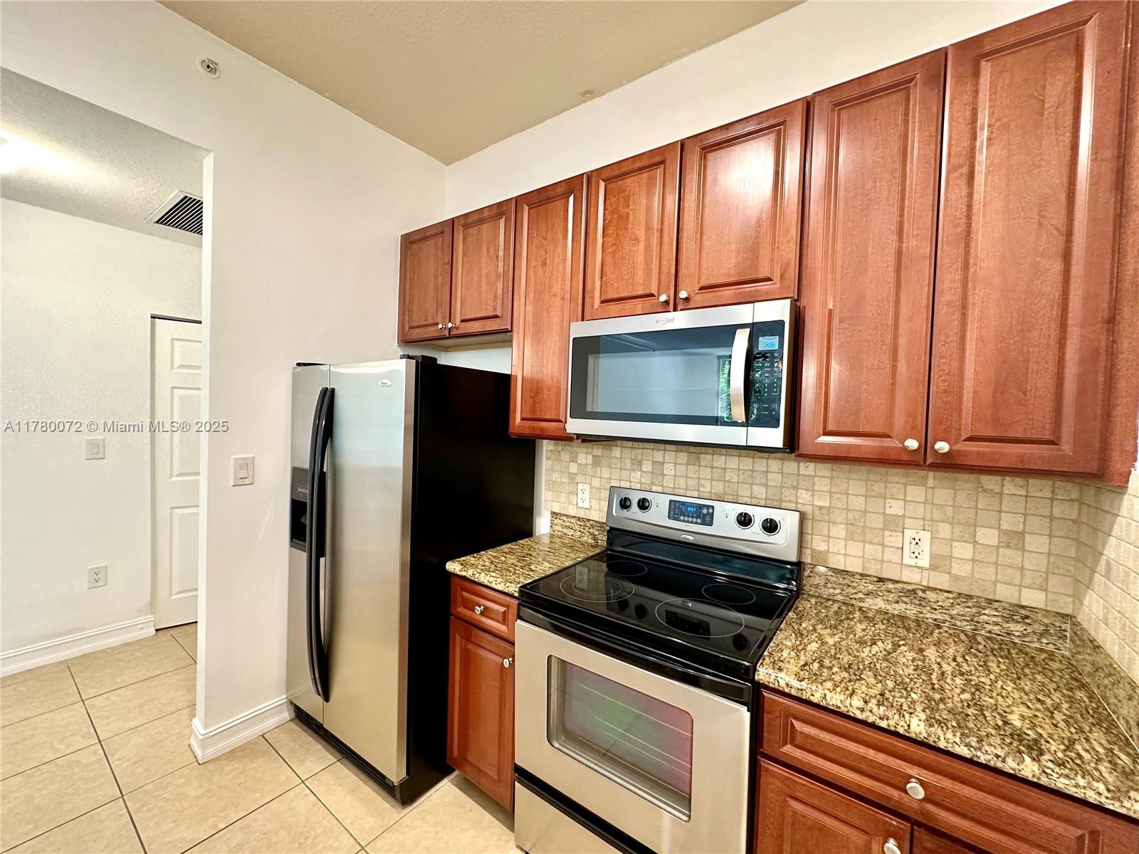 3001 NE 185th St # 336