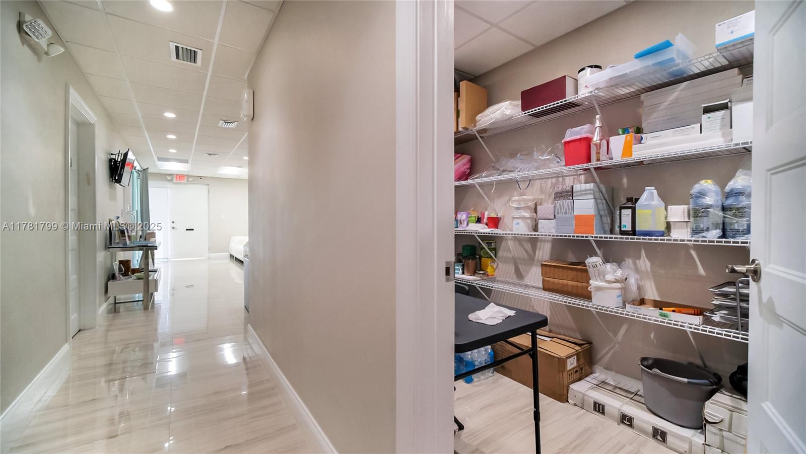 201 N University Dr # 14