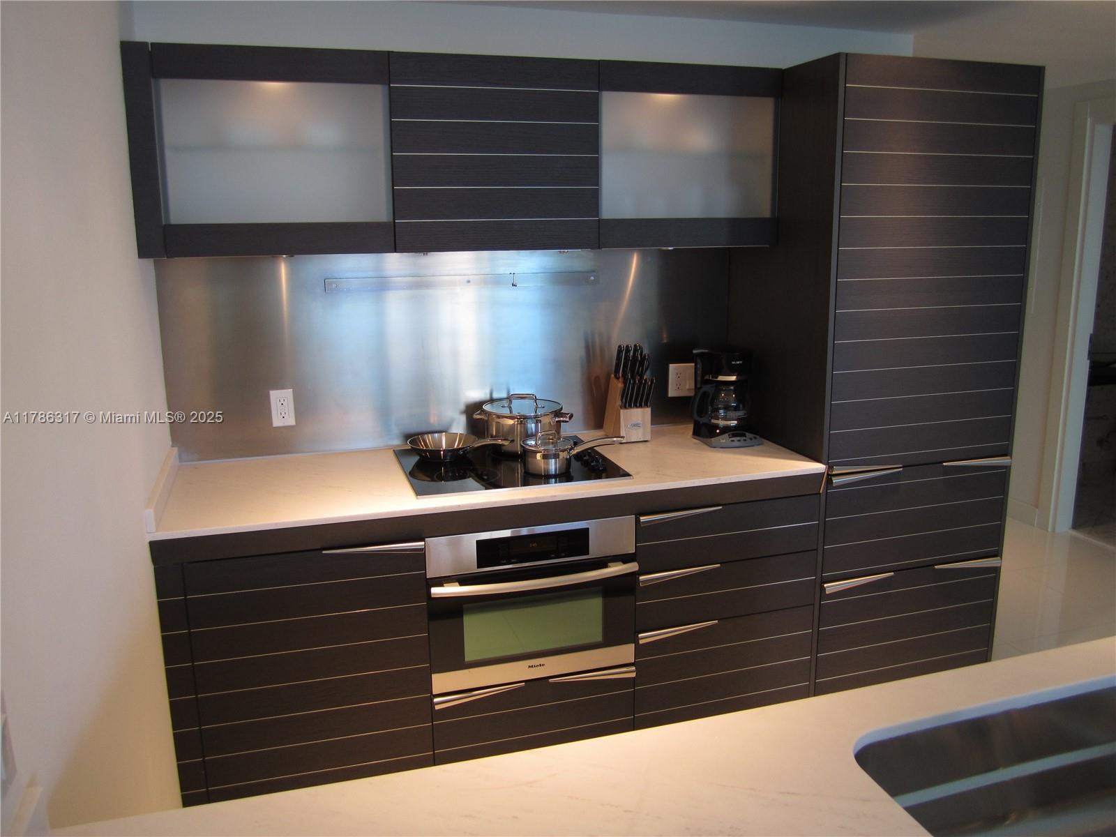 200 Biscayne Boulevard Way # 3809