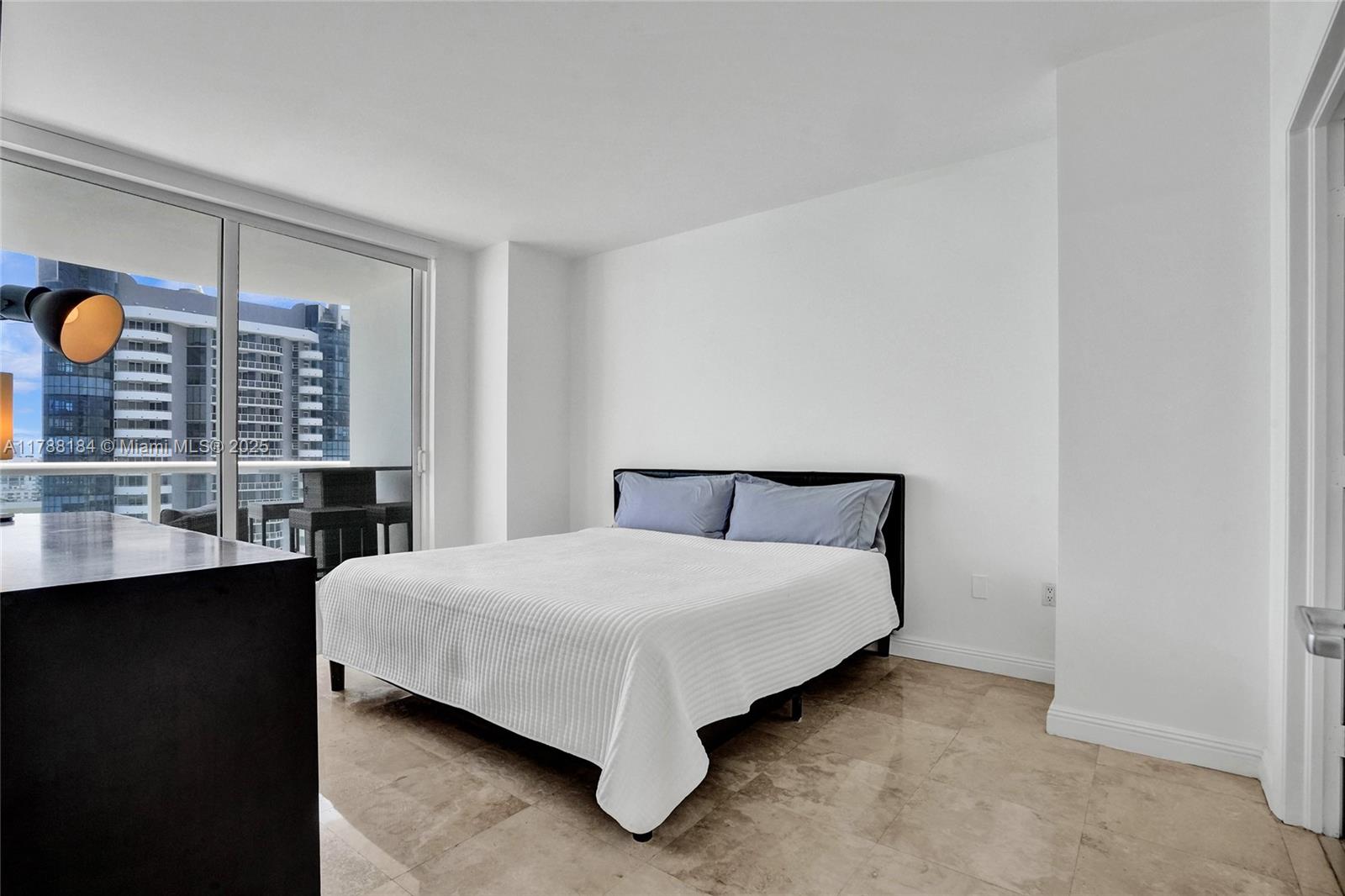 6365 Collins Ave # 2604