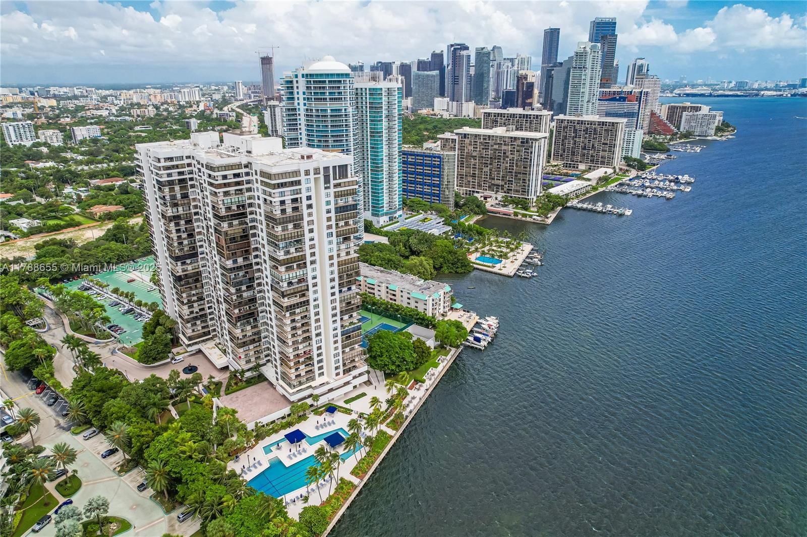 2333 Brickell Ave # 1717A