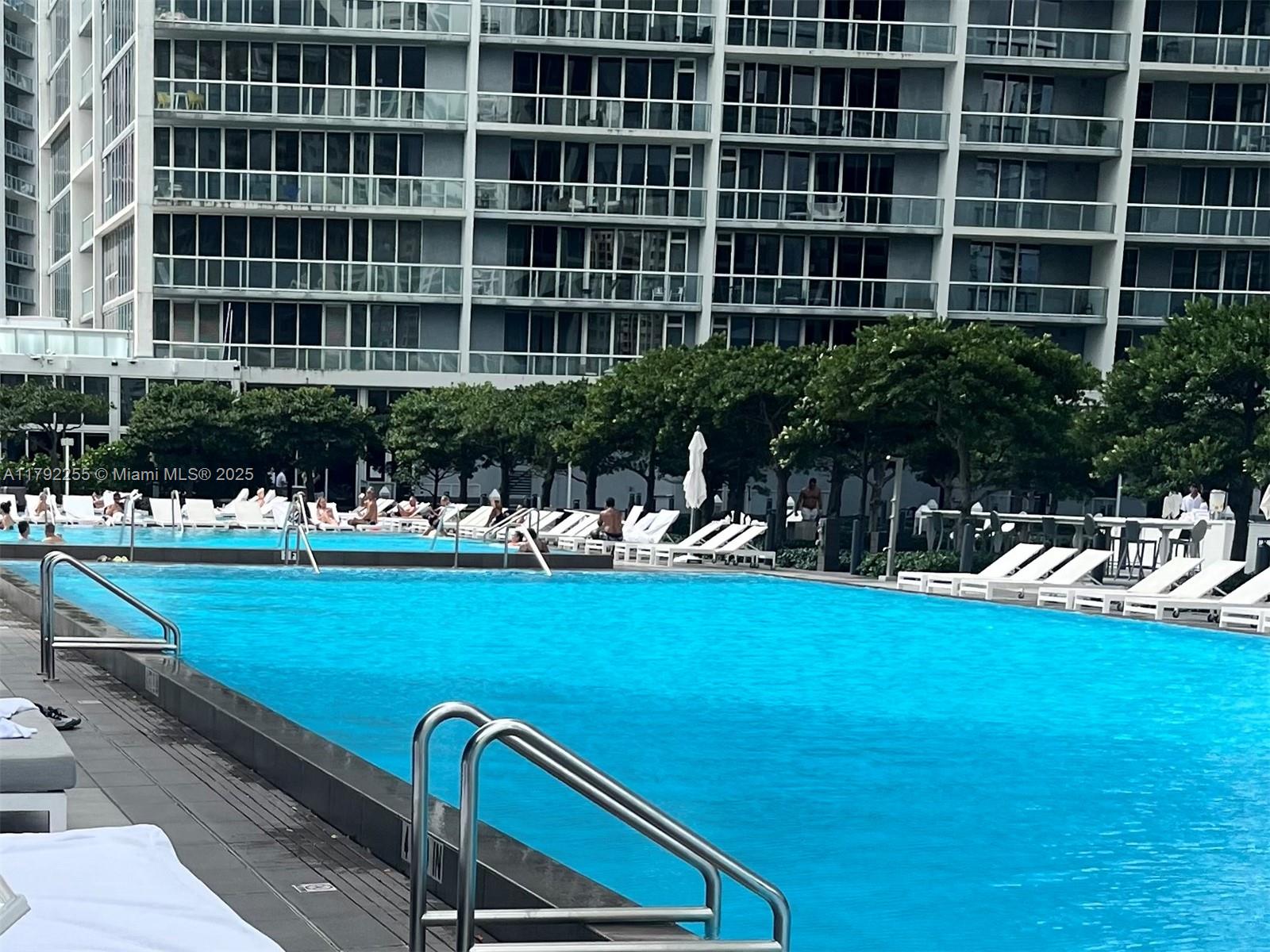 495 Brickell Ave # 2801