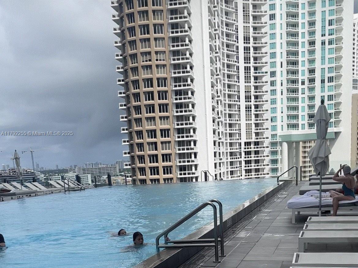 495 Brickell Ave # 2801