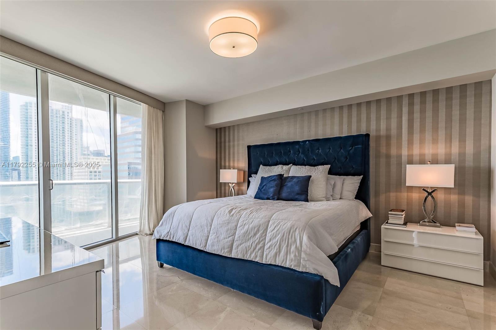 495 Brickell Ave # 2801