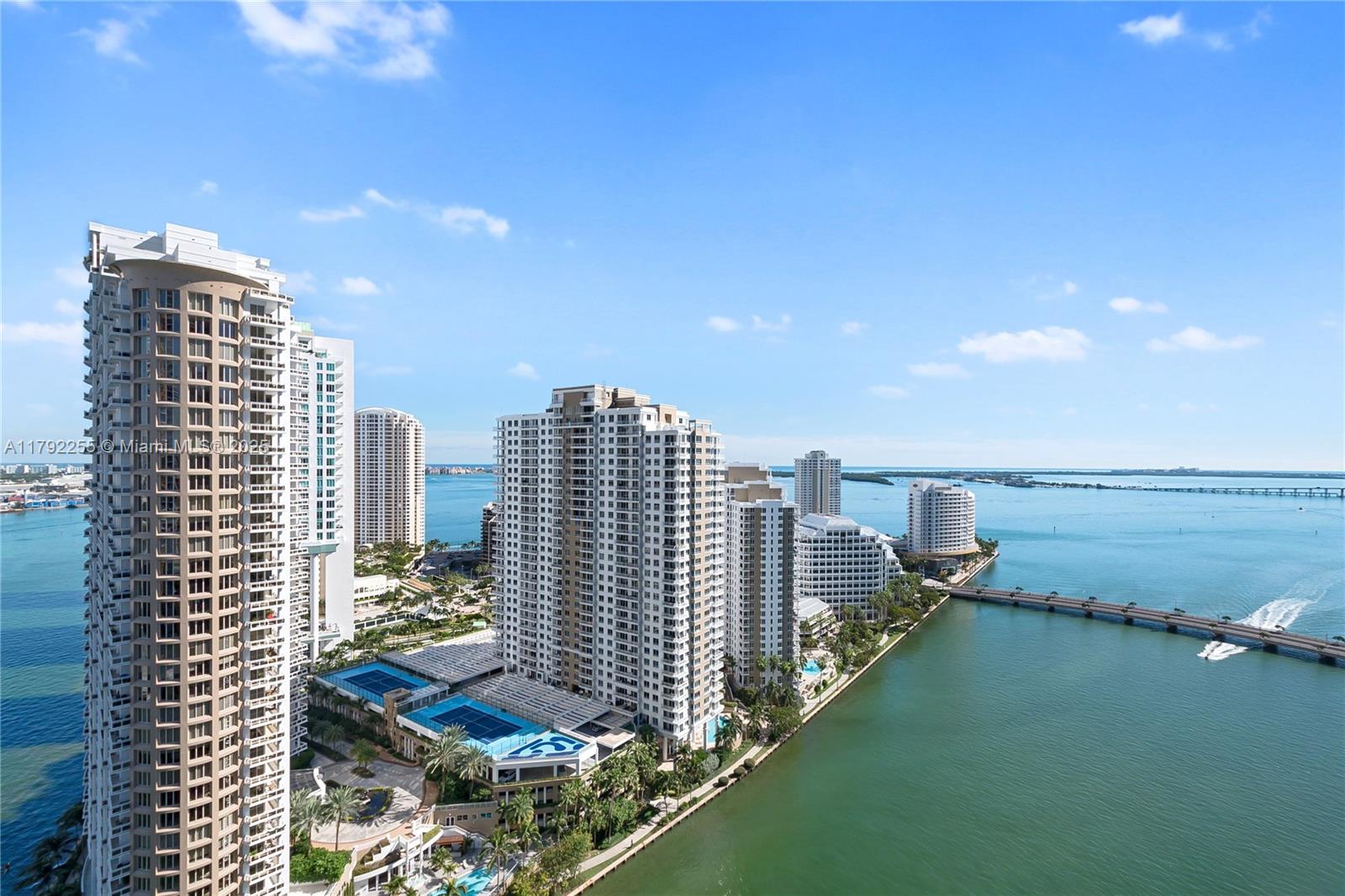 495 Brickell Ave # 2801