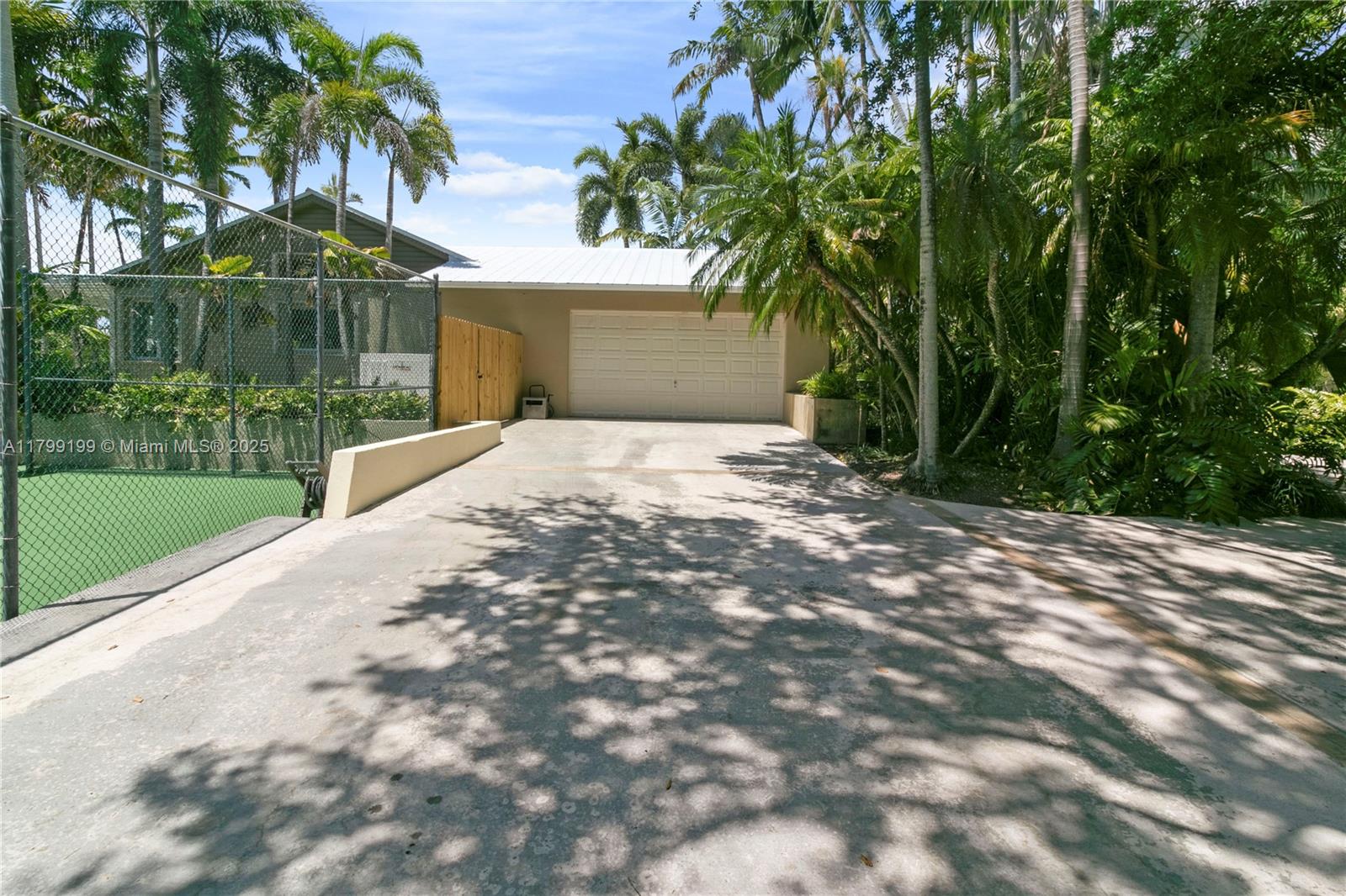 7100 SW 139th St