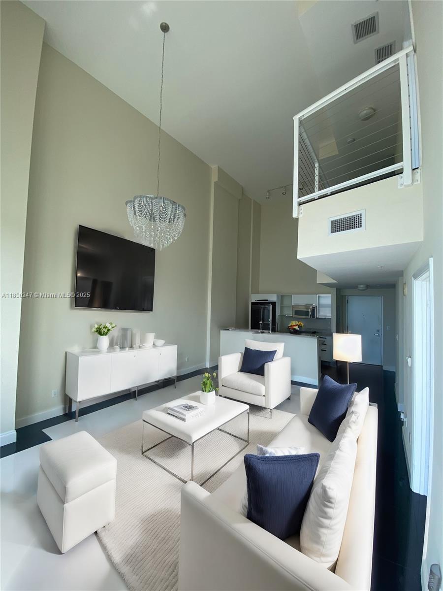 601 NE 36th # 3511